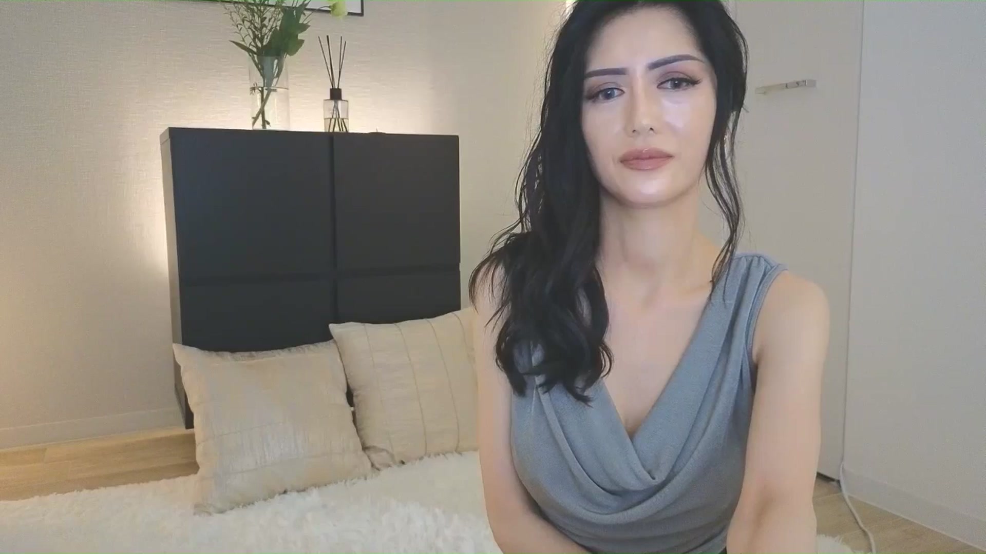 Gallery image thumbnail from Eleah's myfreecams stream on, 07/17/2025, 02:14 image 9 of 20