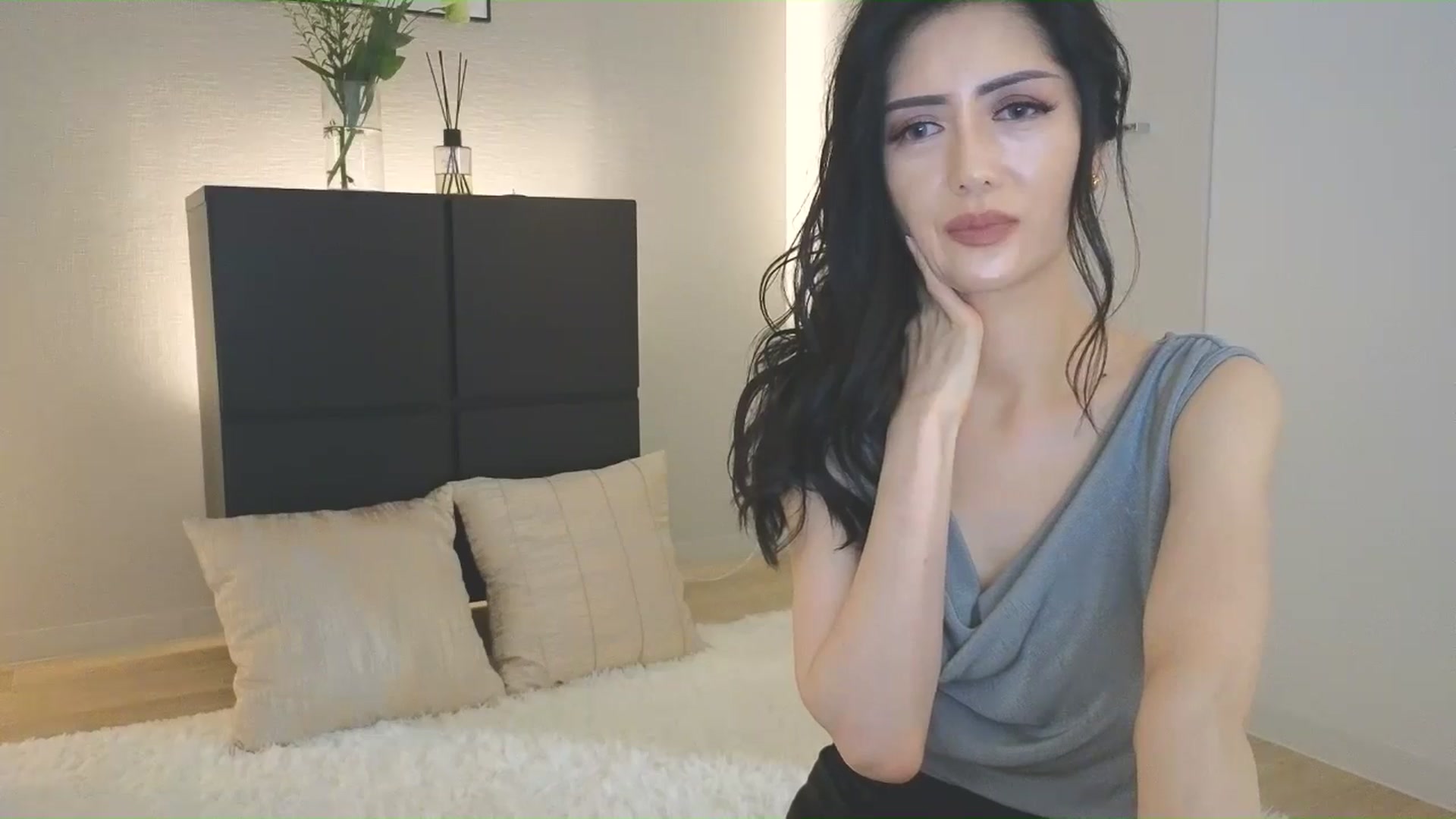 Gallery image thumbnail from Eleah's myfreecams stream on, 07/17/2025, 08:16 image 7 of 20