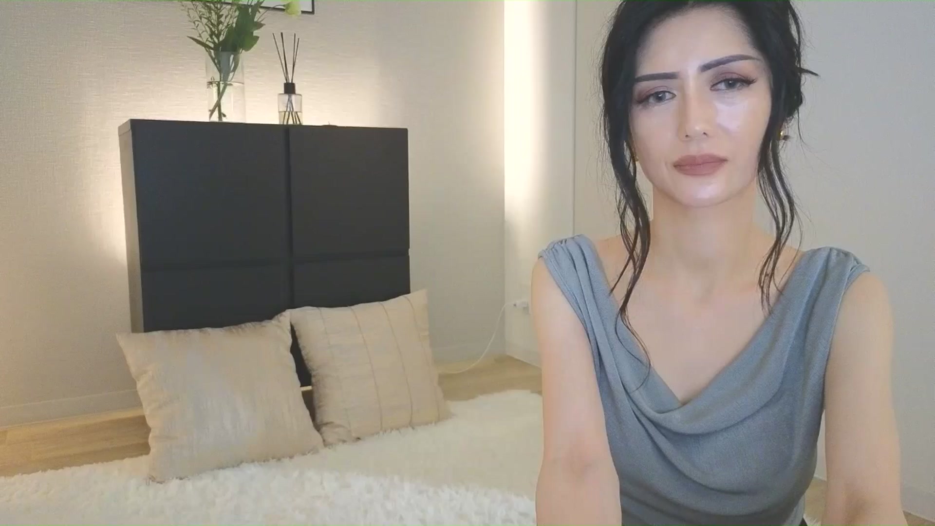 Gallery image thumbnail from Eleah's myfreecams stream on, 07/17/2025, 08:16 image 14 of 20