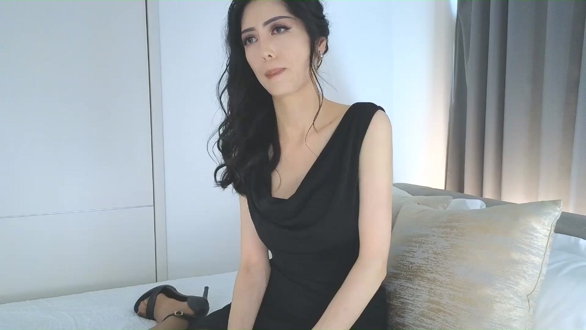 Gallery image thumbnail from Eleah's myfreecams stream on, 07/27/2025, 02:23 image 14 of 20