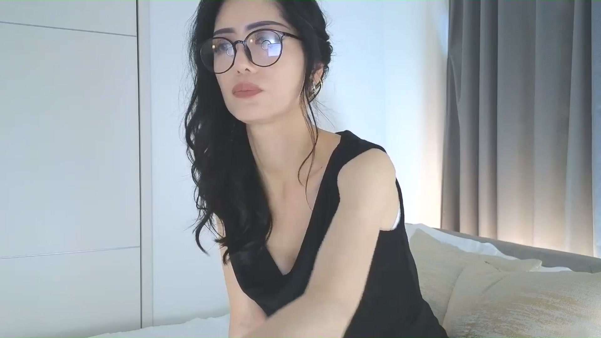 Gallery image thumbnail from Eleah's myfreecams stream on, 07/27/2025, 09:29 image 17 of 20