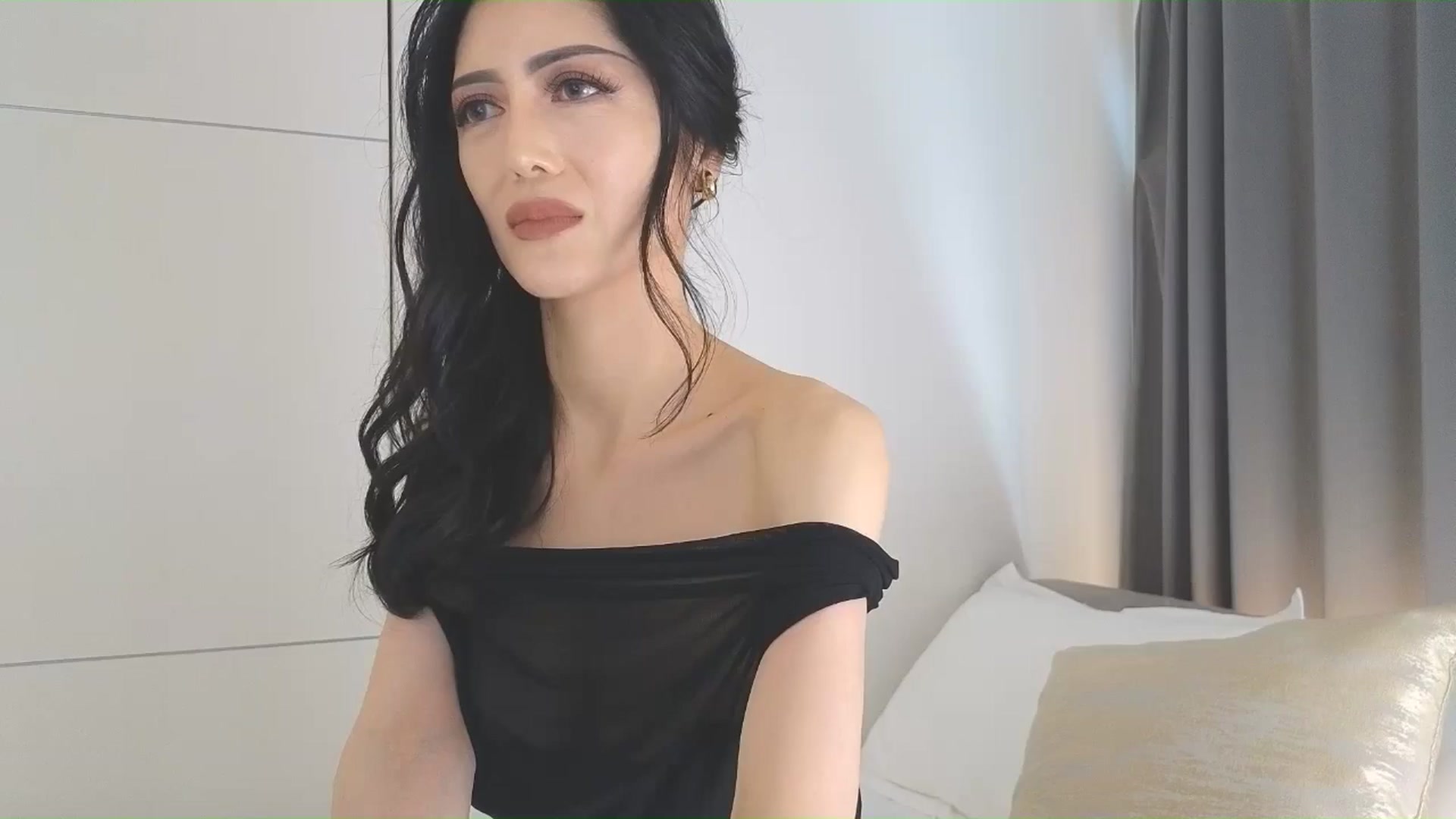 Gallery image thumbnail from Eleah's myfreecams stream on, 08/03/2025, 07:49 image 1 of 20