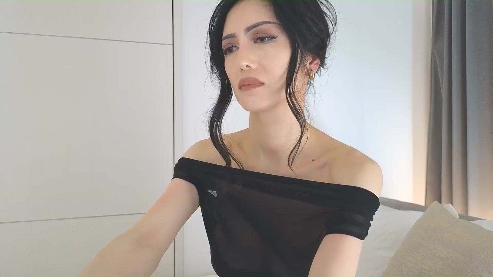 Gallery image thumbnail from Eleah's myfreecams stream on, 08/03/2025, 11:38 image 12 of 20