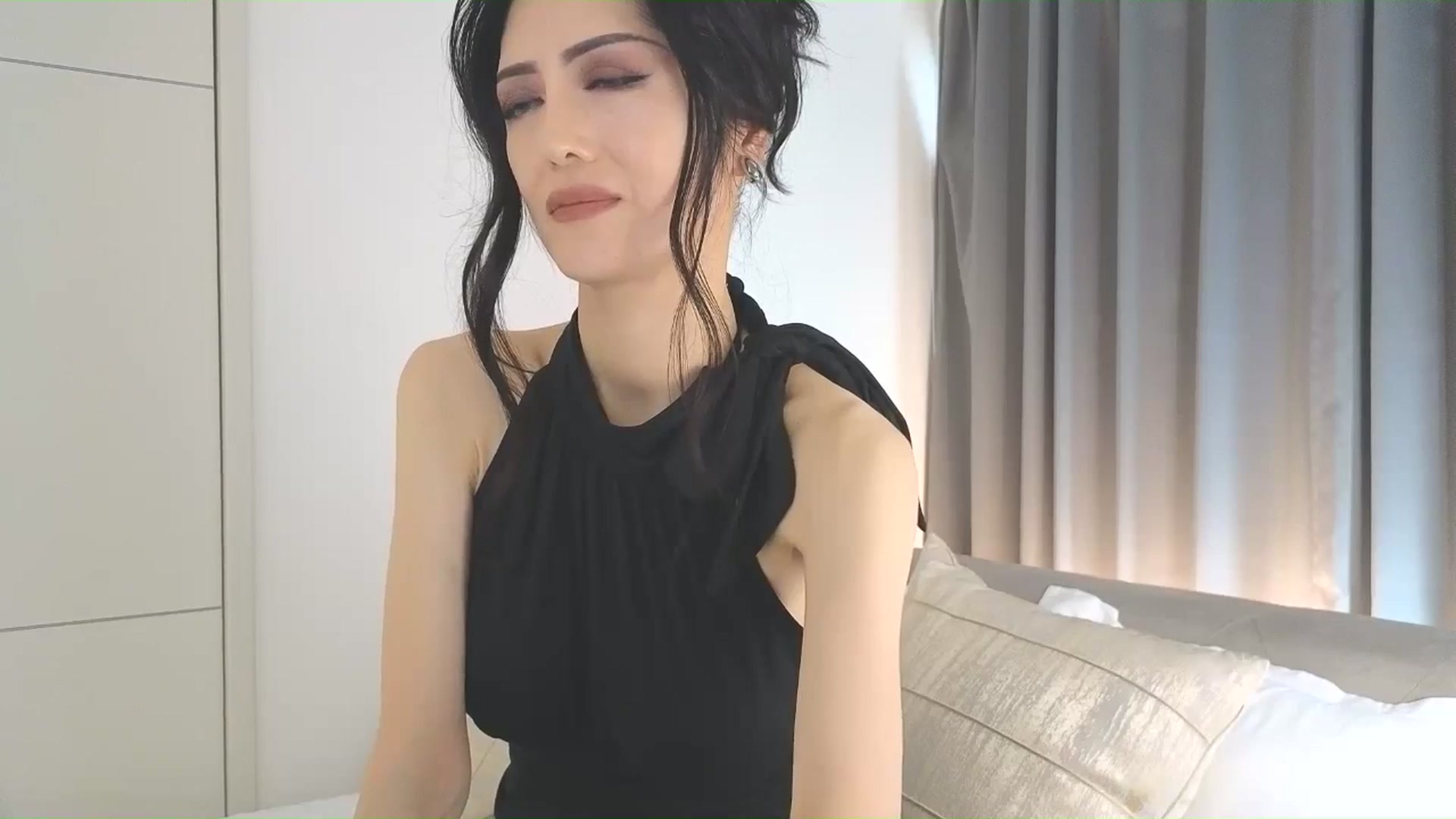 Gallery image thumbnail from Eleah's myfreecams stream on, 08/09/2025, 02:42 image 9 of 20