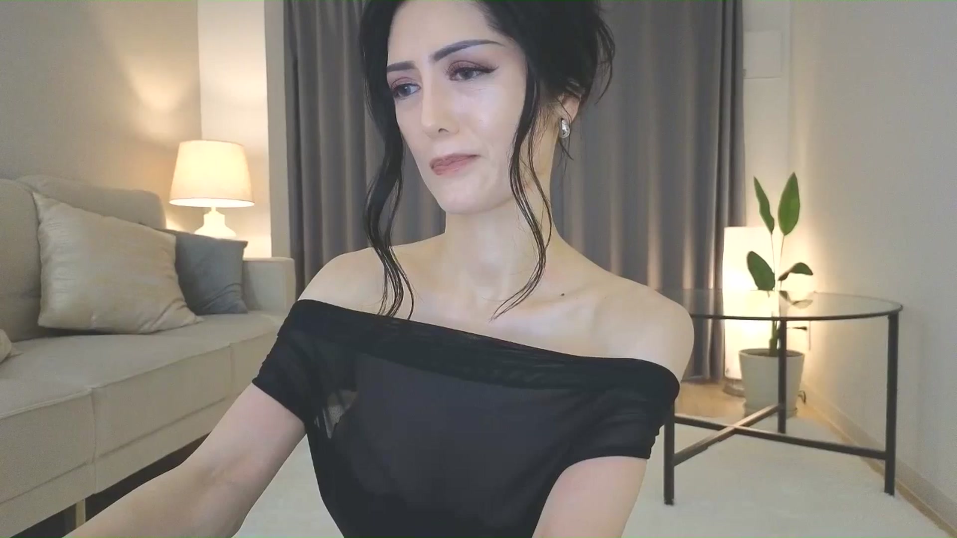 Gallery image thumbnail from Eleah's myfreecams stream on, 08/14/2025, 10:24 image 17 of 20