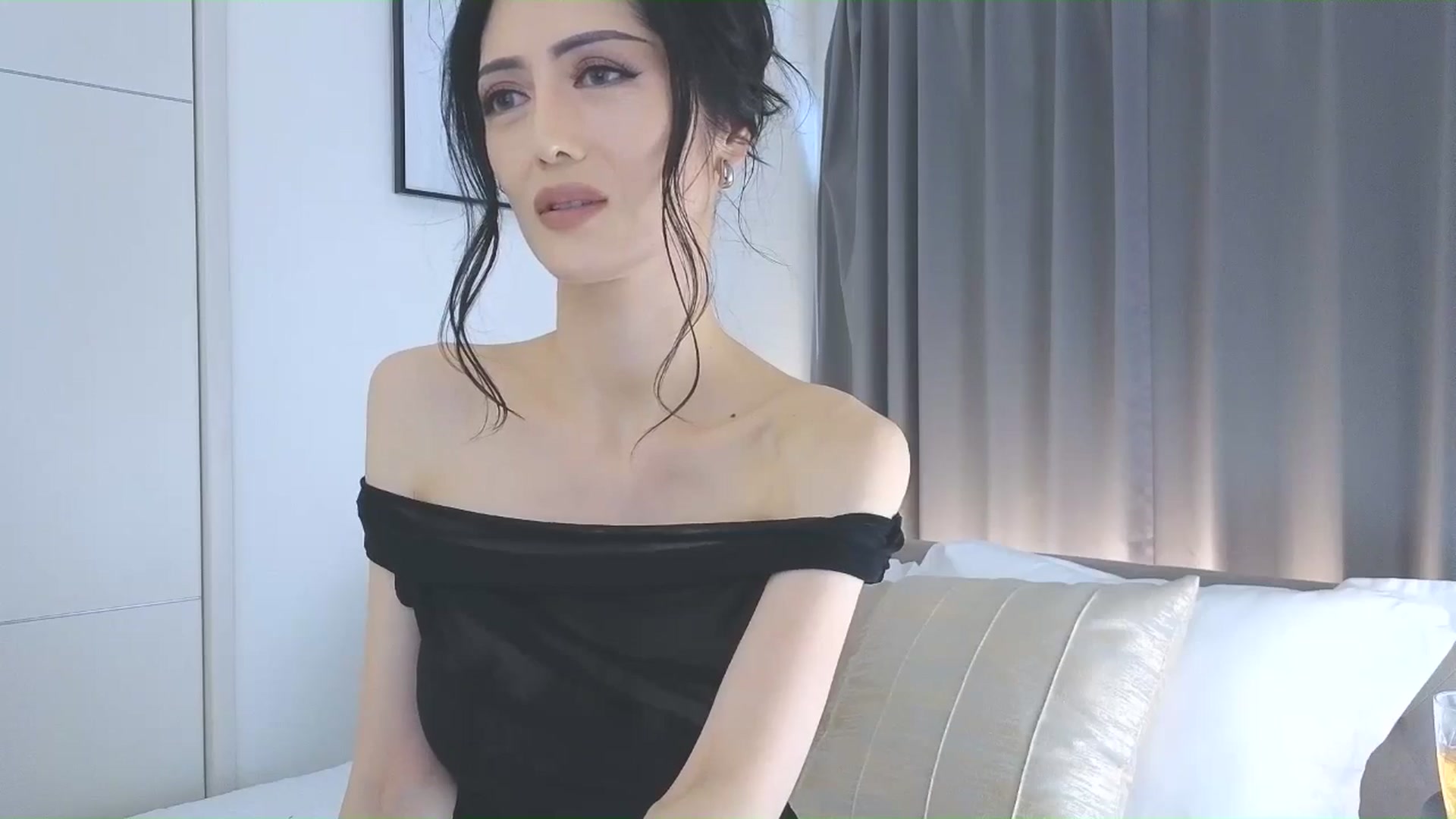 Gallery image thumbnail from Eleah's myfreecams stream on, 09/07/2025, 07:22 image 3 of 20