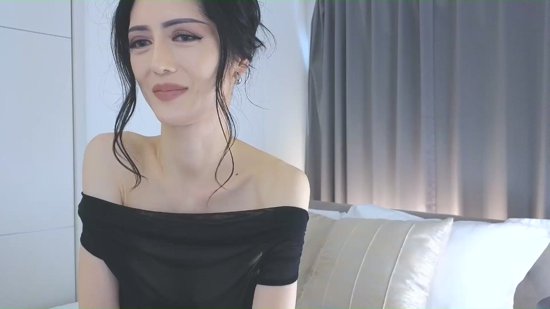 Gallery image thumbnail from Eleah's myfreecams stream on, 09/07/2025, 07:22 image 9 of 20
