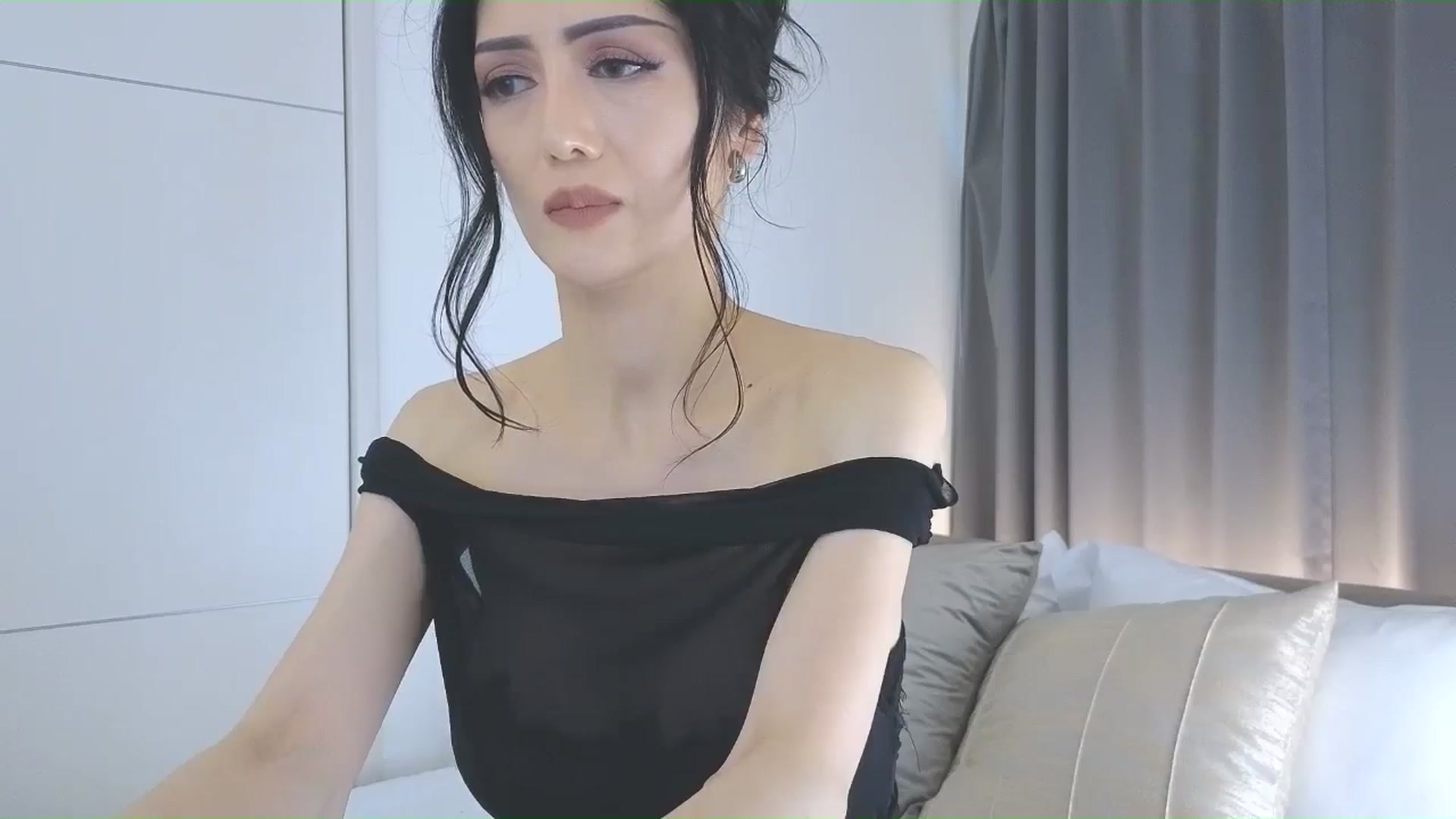 Gallery image thumbnail from Eleah's myfreecams stream on, 09/07/2025, 08:49 image 2 of 20