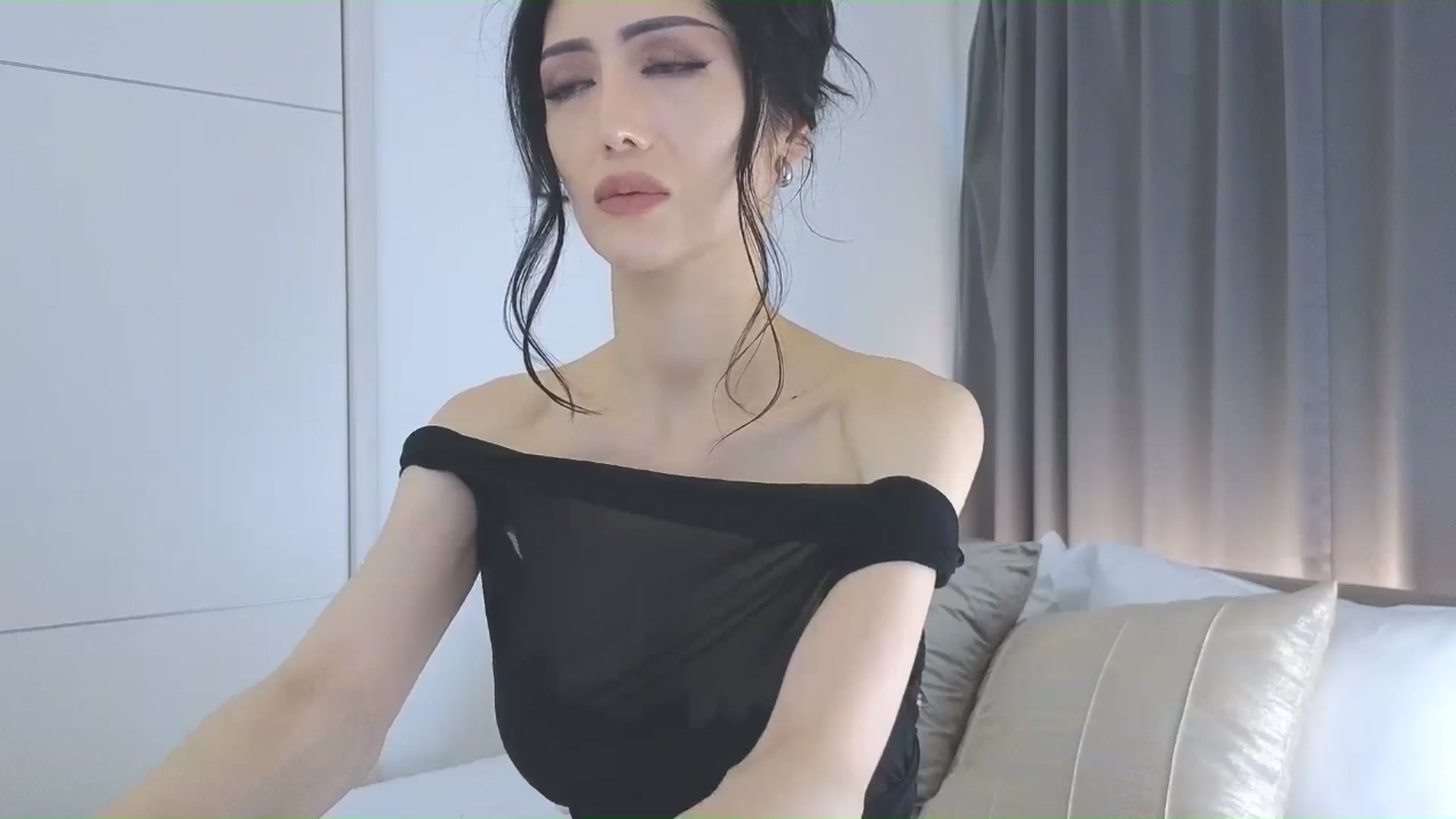Gallery image thumbnail from Eleah's myfreecams stream on, 09/07/2025, 08:49 image 7 of 20