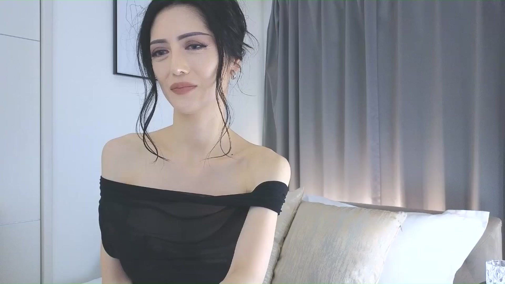 Gallery image thumbnail from Eleah's myfreecams stream on, 09/07/2025, 10:35 image 6 of 20