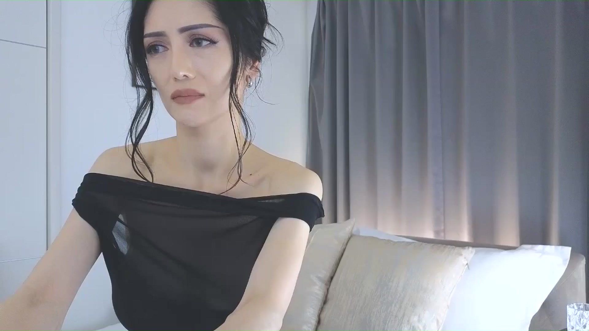Gallery image thumbnail from Eleah's myfreecams stream on, 09/07/2025, 10:35 image 2 of 20