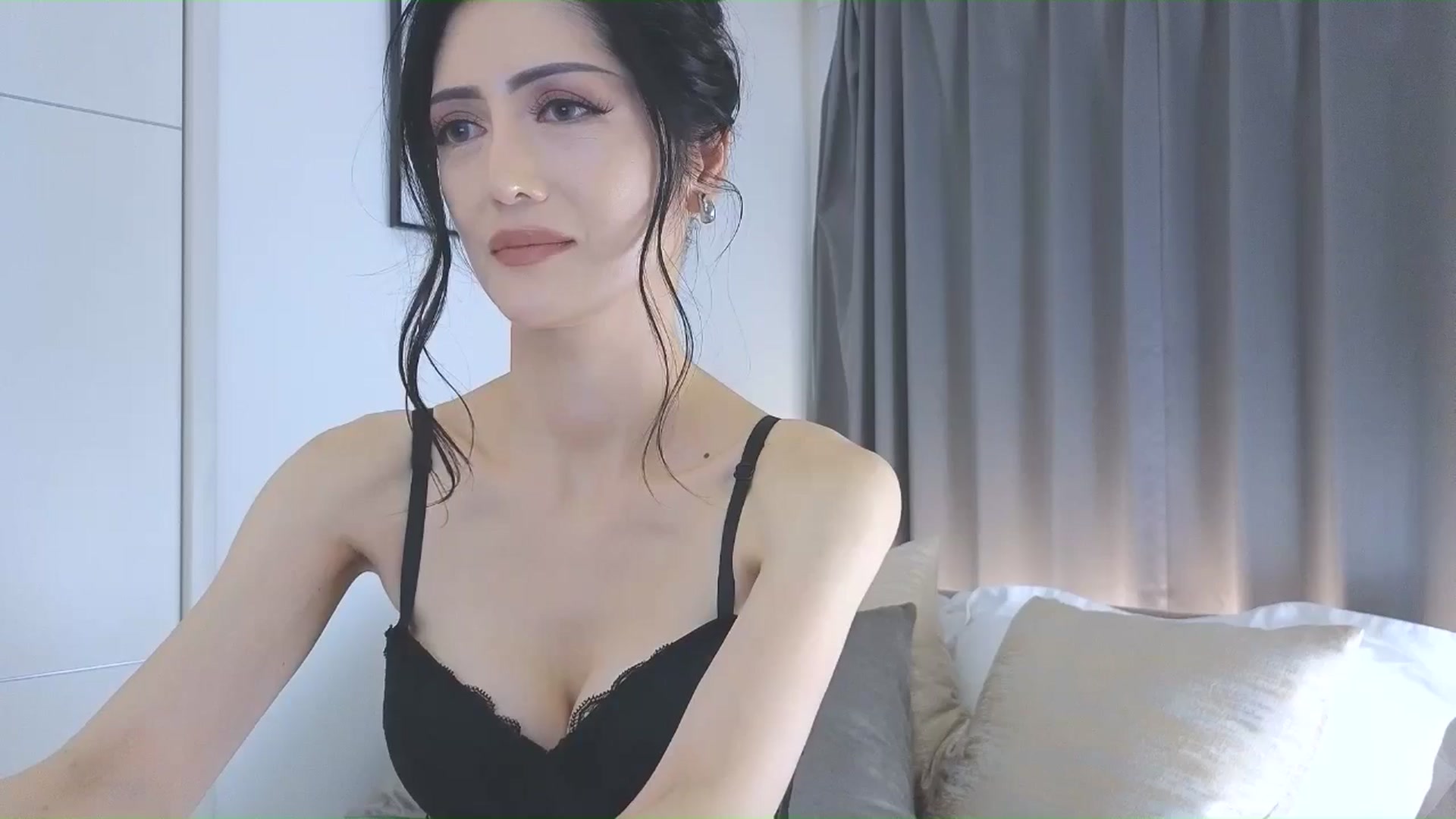 Gallery image thumbnail from Eleah's myfreecams stream on, 09/11/2025, 09:21 image 10 of 20