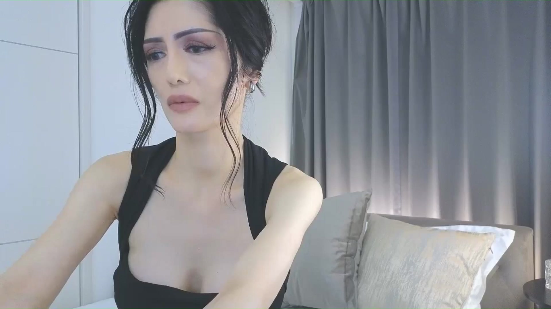 Gallery image thumbnail from Eleah's myfreecams stream on, 09/14/2025, 10:57 image 8 of 20