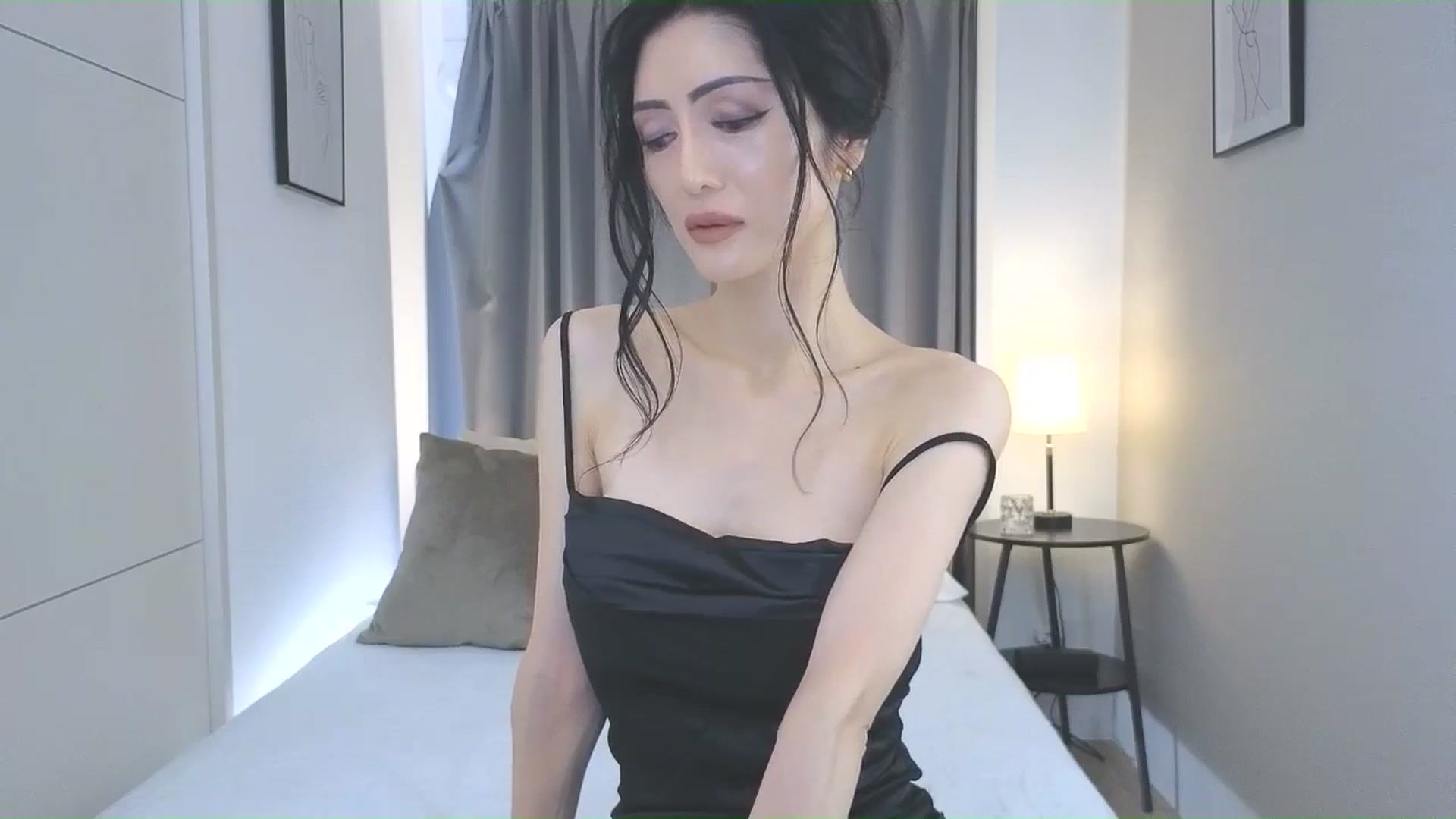 Gallery image thumbnail from Eleah's myfreecams stream on, 10/12/2025, 10:30 image 17 of 20
