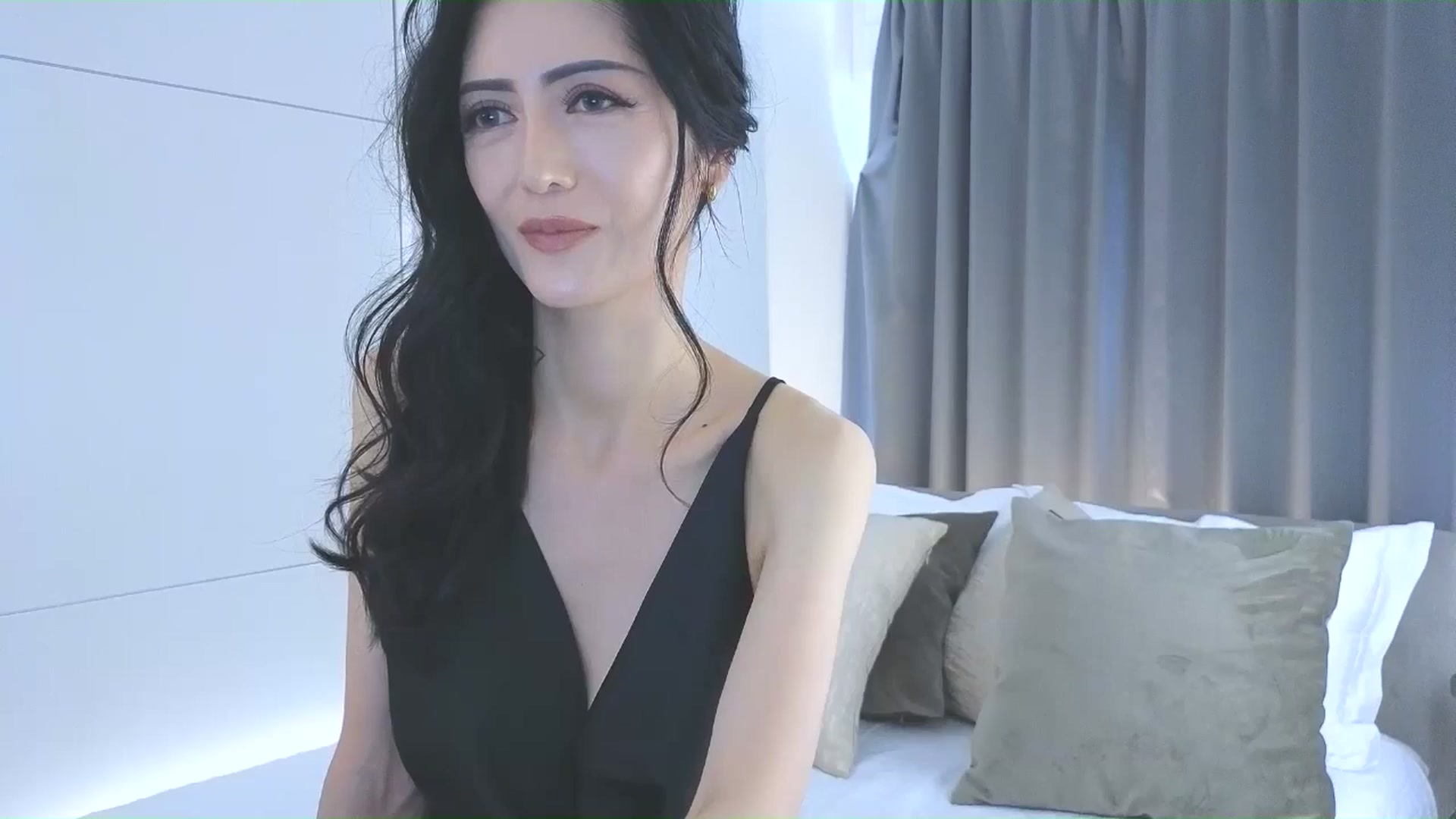 Gallery image thumbnail from Eleah's myfreecams stream on, 10/23/2025, 02:11 image 17 of 20