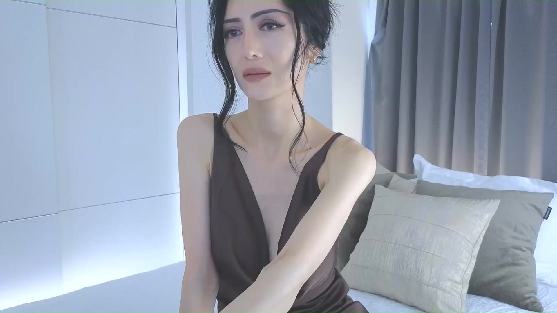 Gallery image thumbnail from Eleah's myfreecams stream on, 10/26/2025, 05:05 image 8 of 20