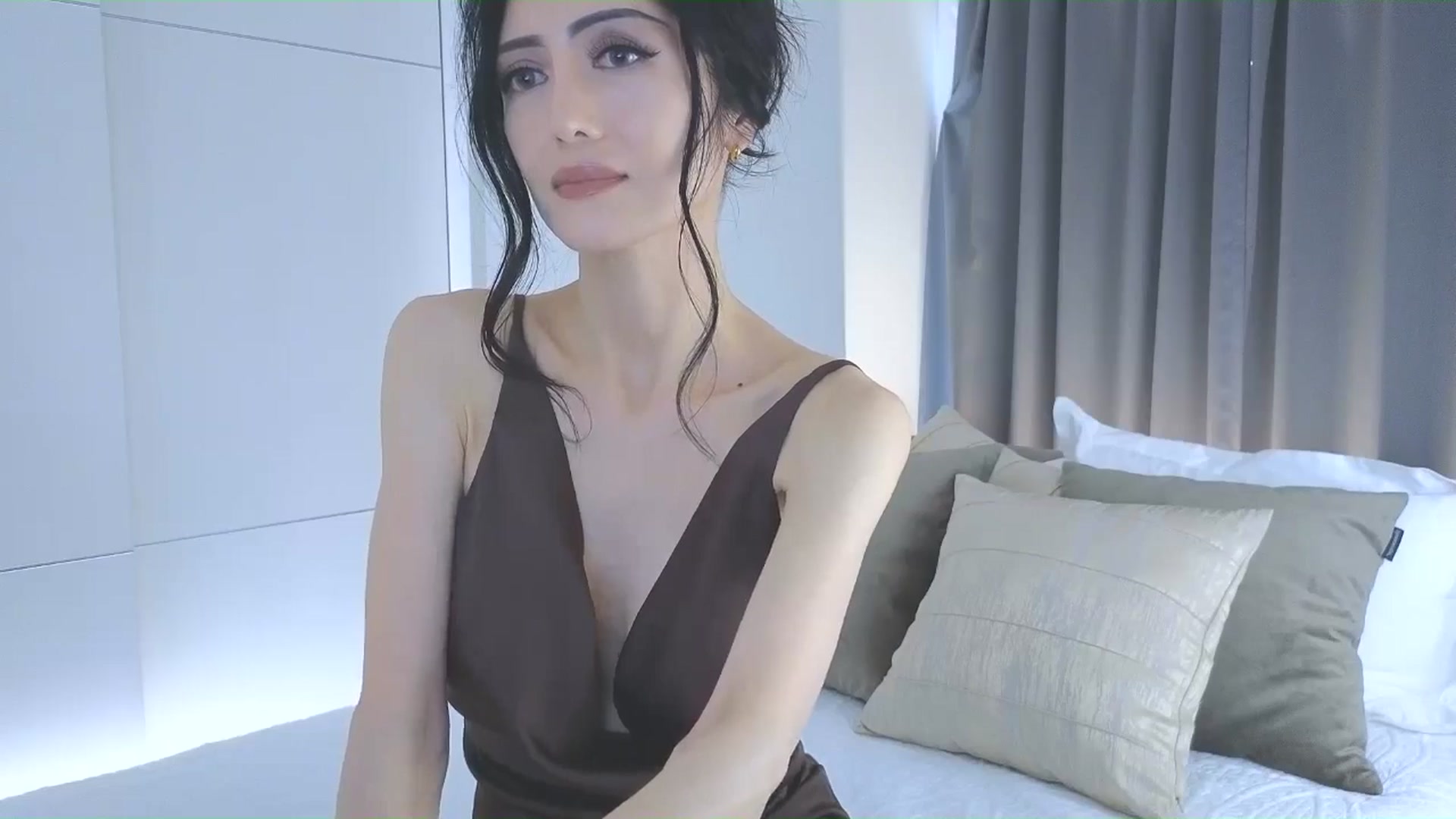 Gallery image thumbnail from Eleah's myfreecams stream on, 10/26/2025, 05:05 image 15 of 20