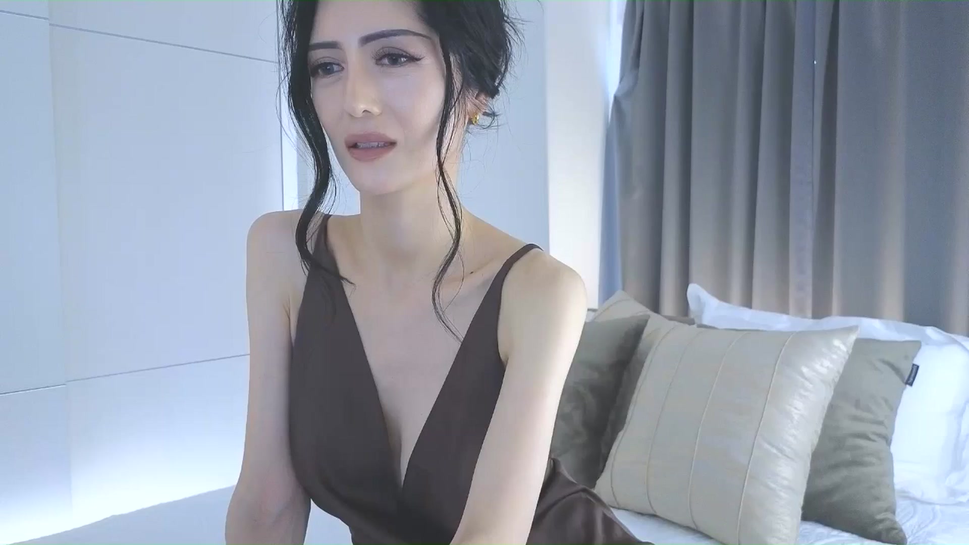 Gallery image thumbnail from Eleah's myfreecams stream on, 10/26/2025, 05:48 image 10 of 20