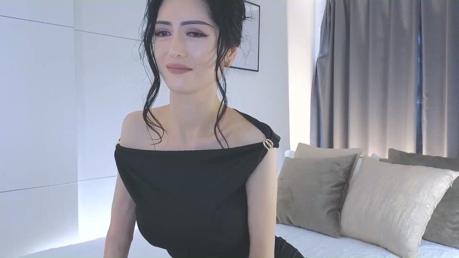 Gallery image thumbnail from Eleah's myfreecams stream on, 11/06/2025, 02:01 image 19 of 20