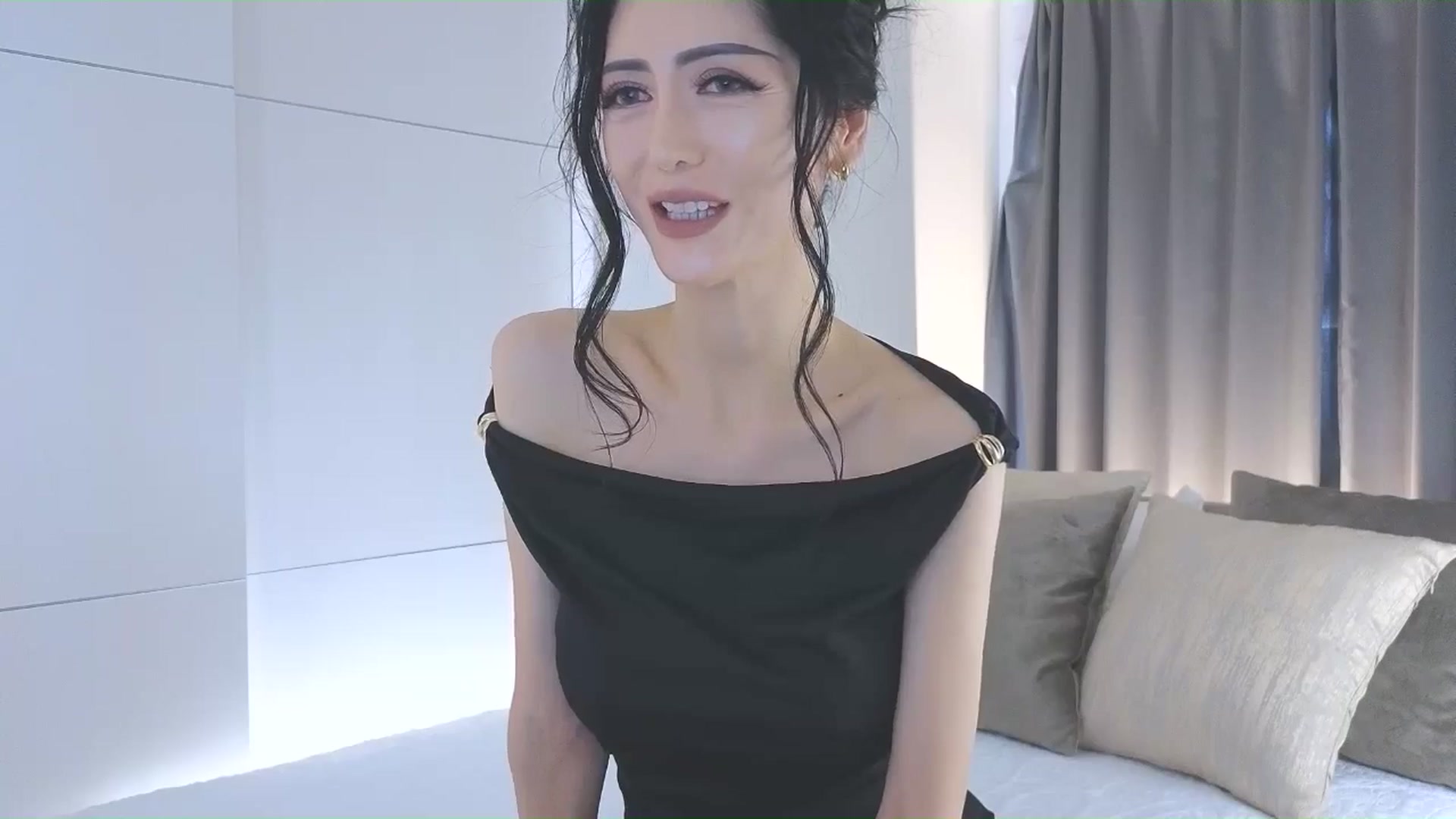 Gallery image thumbnail from Eleah's myfreecams stream on, 11/06/2025, 02:01 image 20 of 20