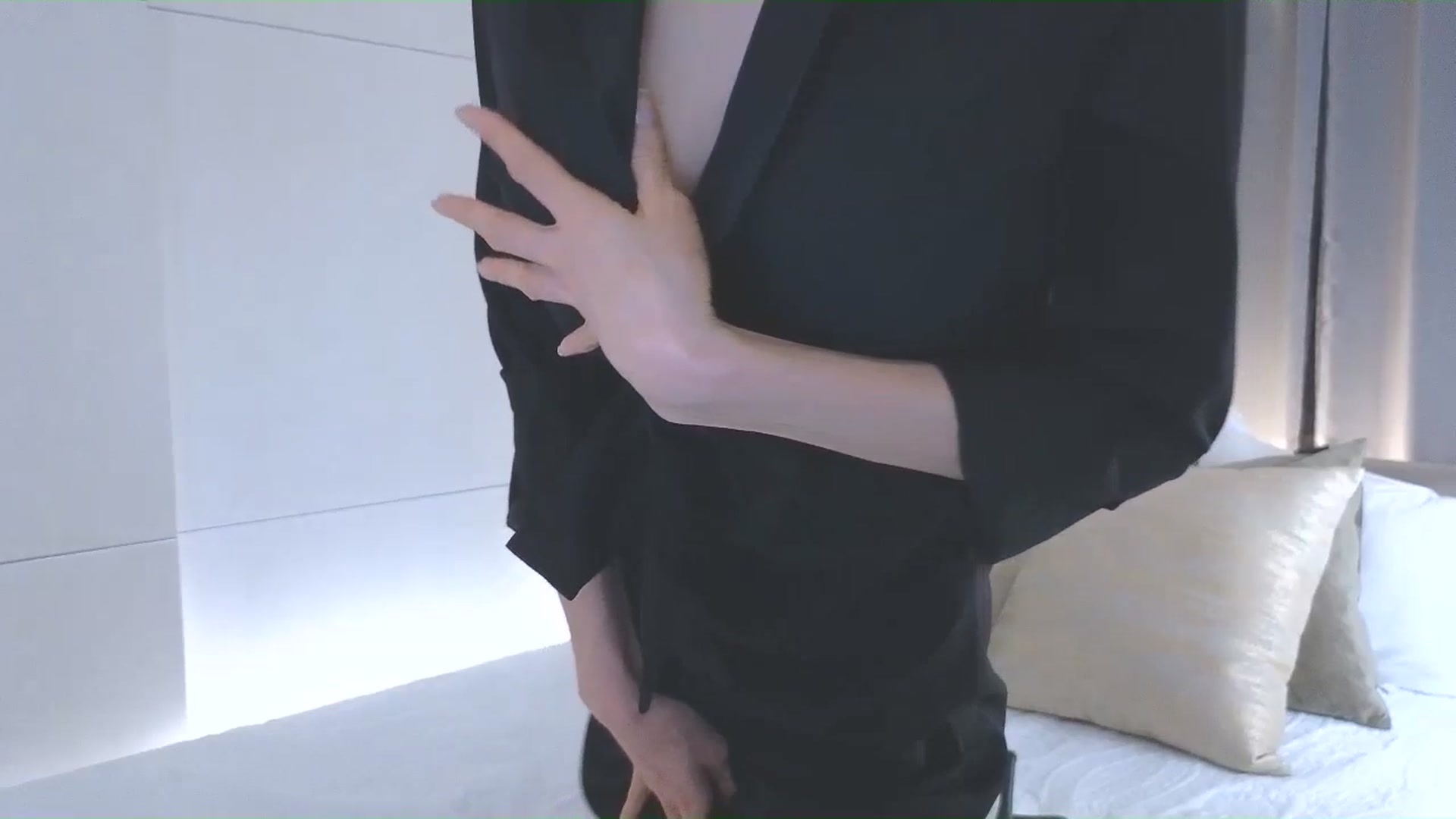 Gallery image thumbnail from Eleah's myfreecams stream on, 11/09/2025, 01:37 image 14 of 20