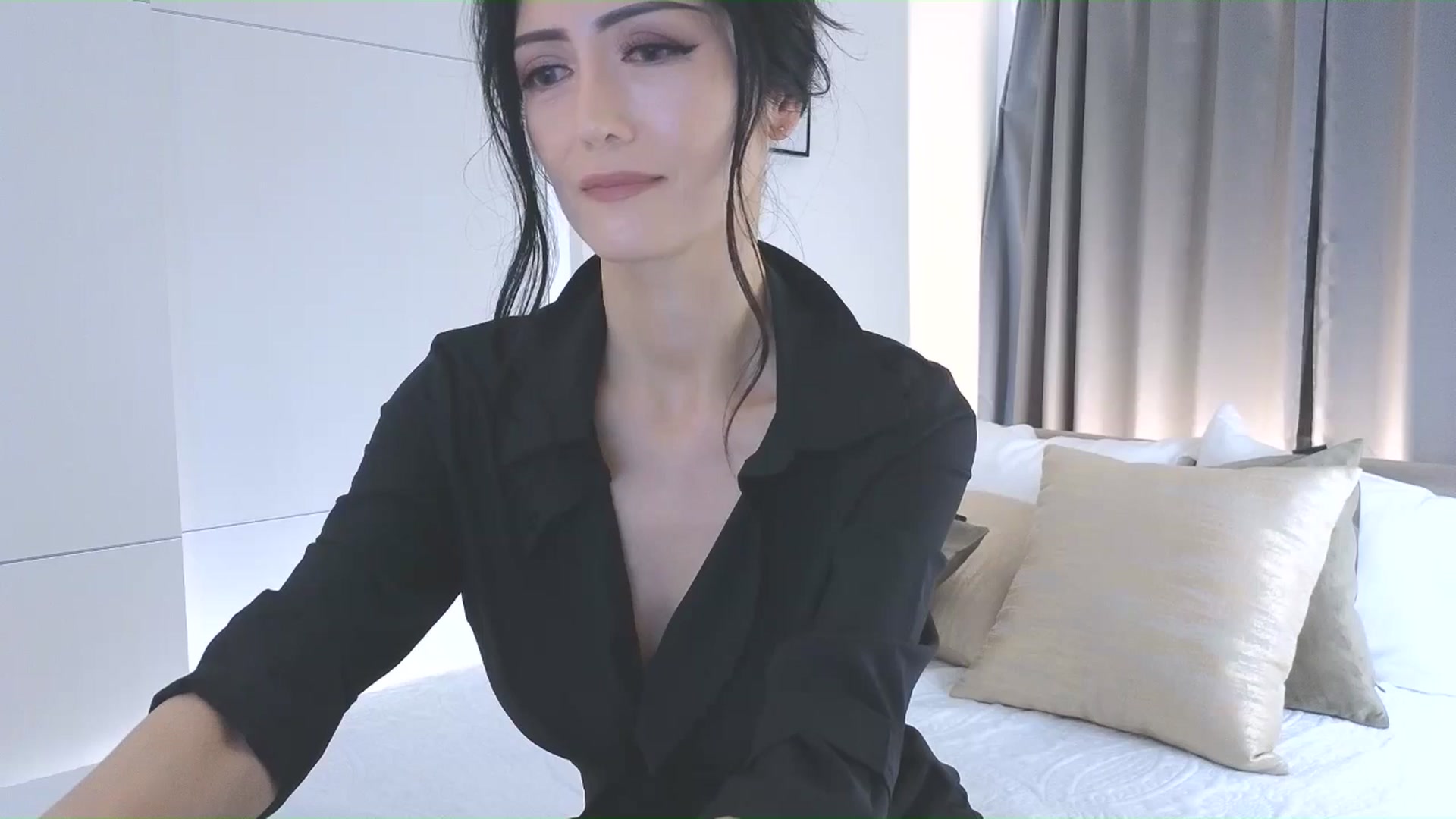 Gallery image thumbnail from Eleah's myfreecams stream on, 11/09/2025, 01:37 image 13 of 20