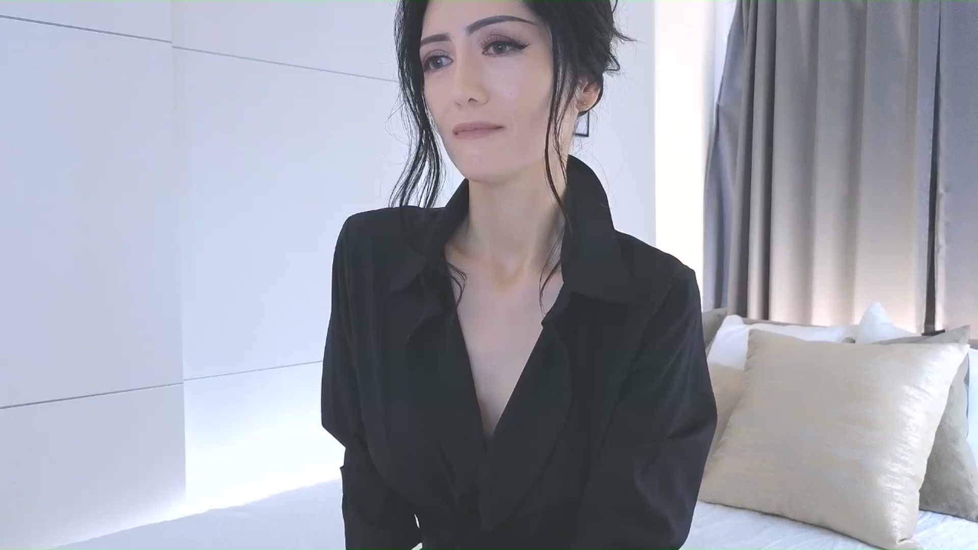 Gallery image thumbnail from Eleah's myfreecams stream on, 11/09/2025, 03:19 image 9 of 20