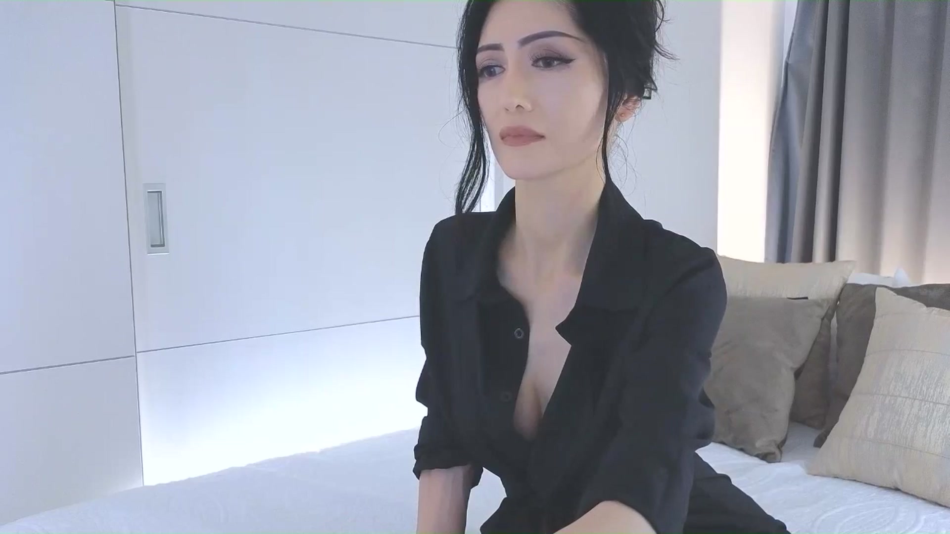 Gallery image thumbnail from Eleah's myfreecams stream on, 11/09/2025, 07:00 image 19 of 20