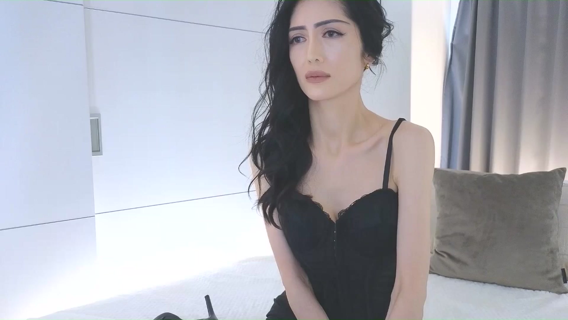 Gallery image thumbnail from Eleah's myfreecams stream on, 11/20/2025, 02:50 image 16 of 20