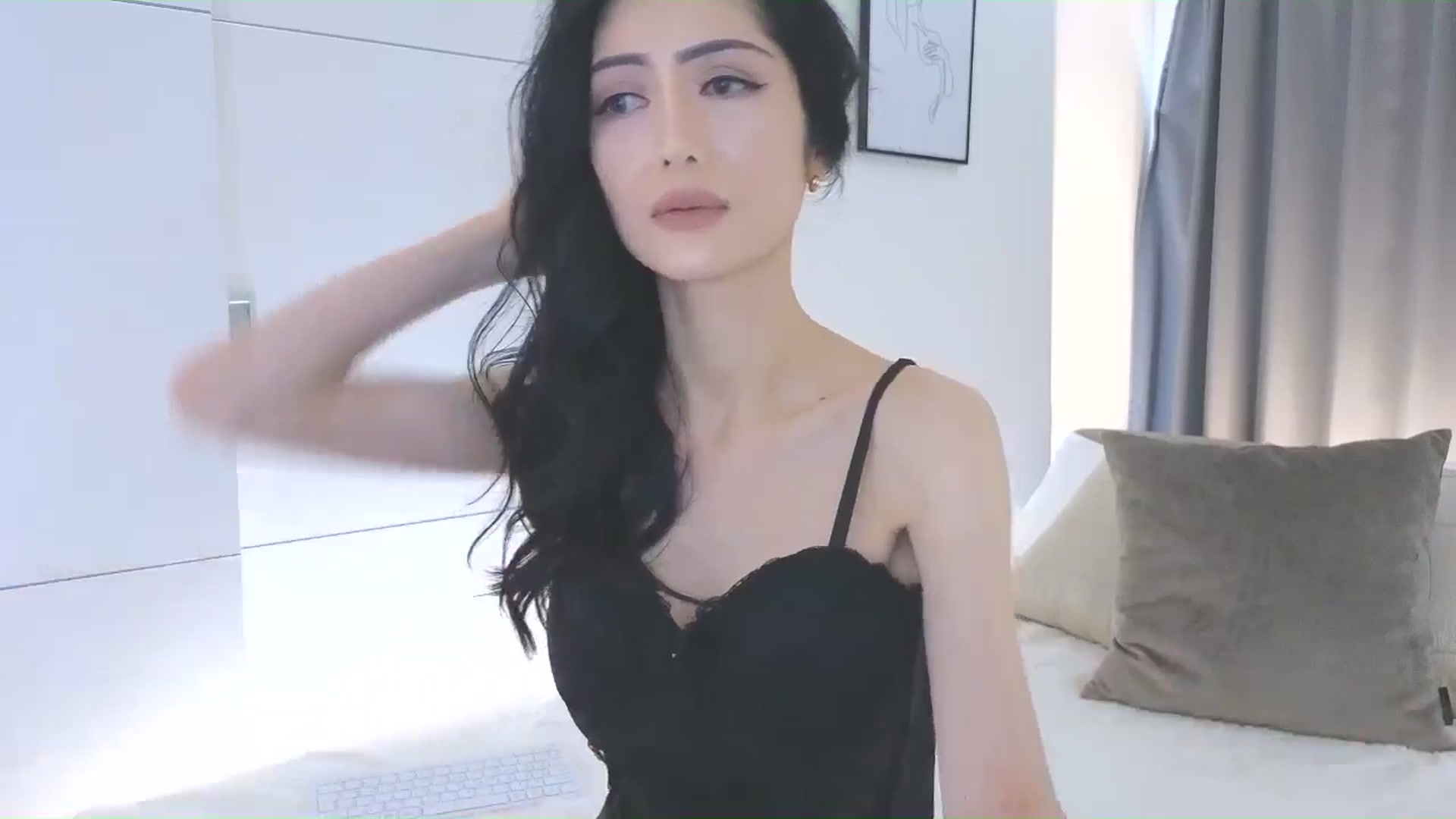 Gallery image thumbnail from Eleah's myfreecams stream on, 11/20/2025, 02:50 image 4 of 20