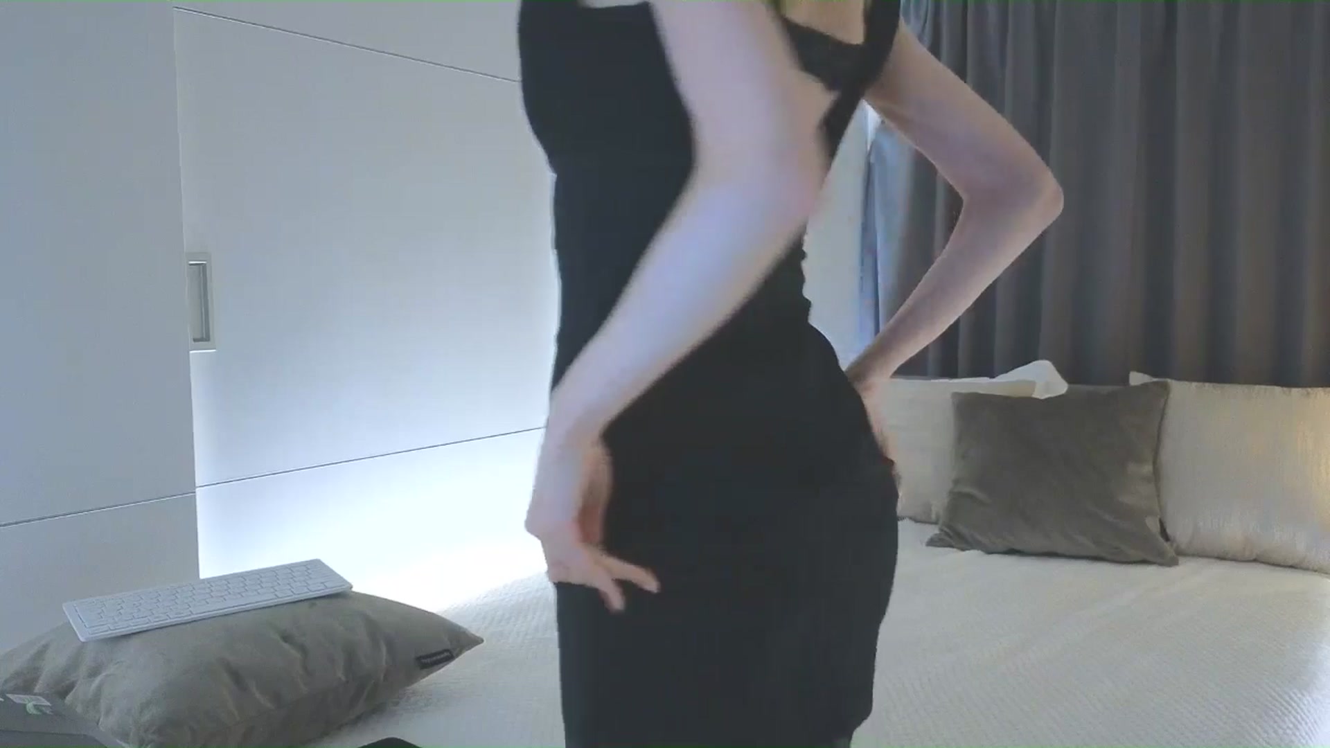 Gallery image thumbnail from Eleah's myfreecams stream on, 11/23/2025, 03:31 image 7 of 20