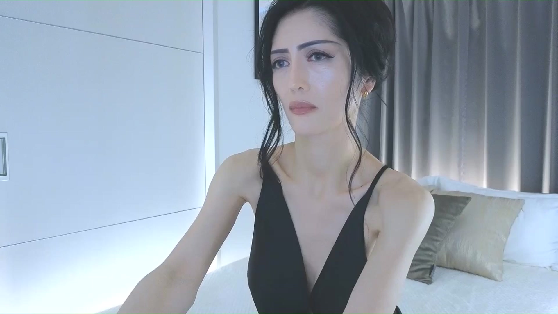 Gallery image thumbnail from Eleah's myfreecams stream on, 11/23/2025, 09:07 image 6 of 20