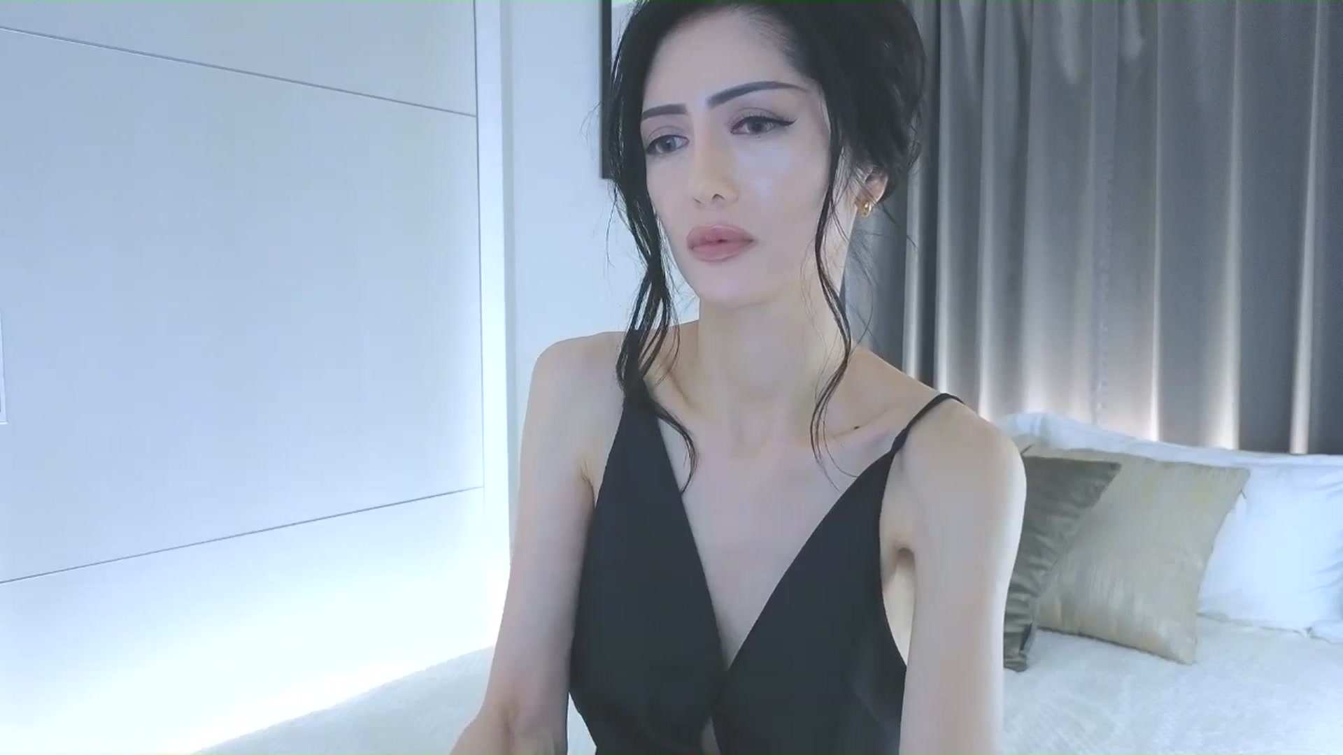 Gallery image thumbnail from Eleah's myfreecams stream on, 11/23/2025, 09:07 image 13 of 20