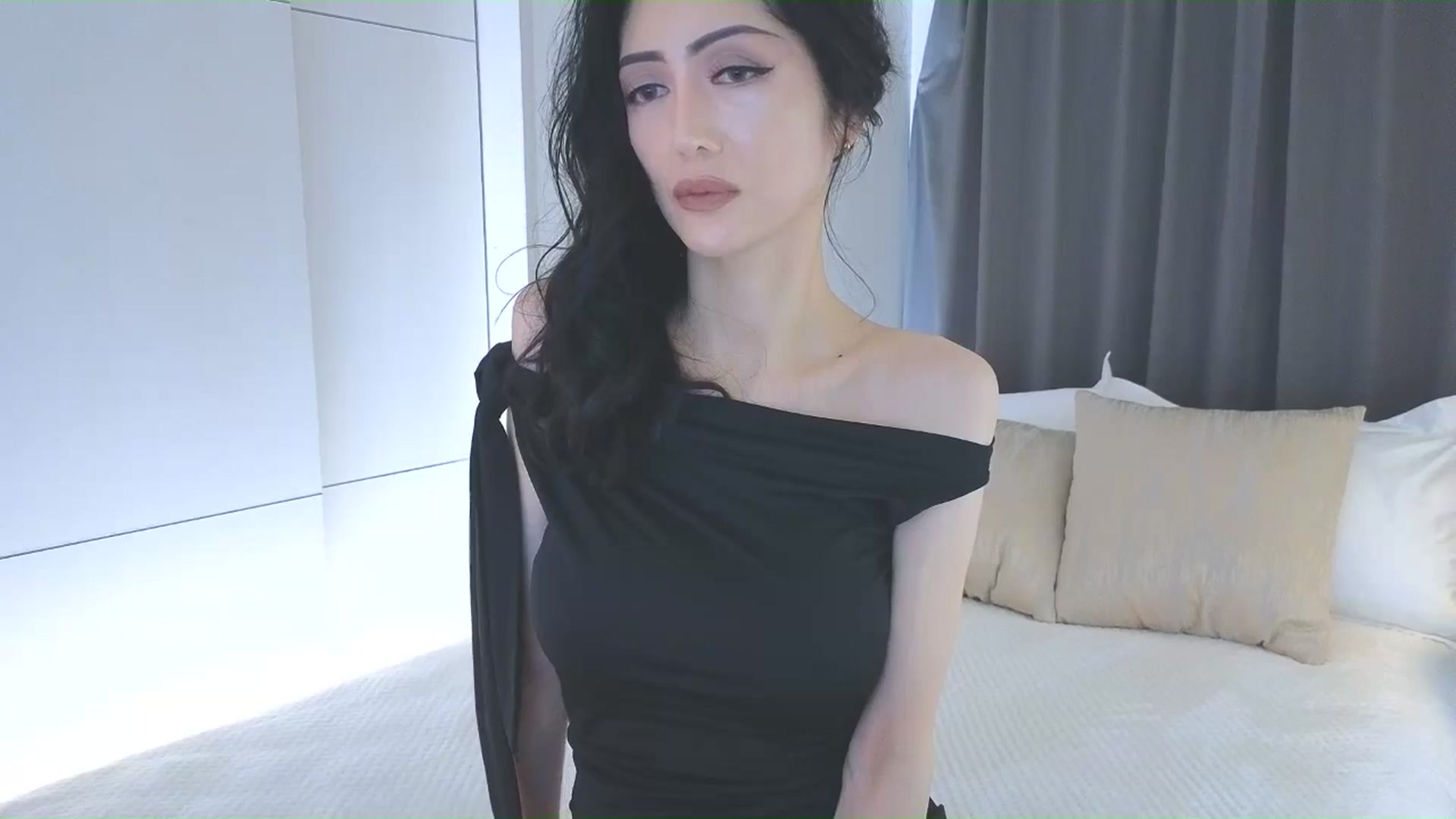 Gallery image thumbnail from Eleah's myfreecams stream on, 12/29/2025, 06:08 image 10 of 20