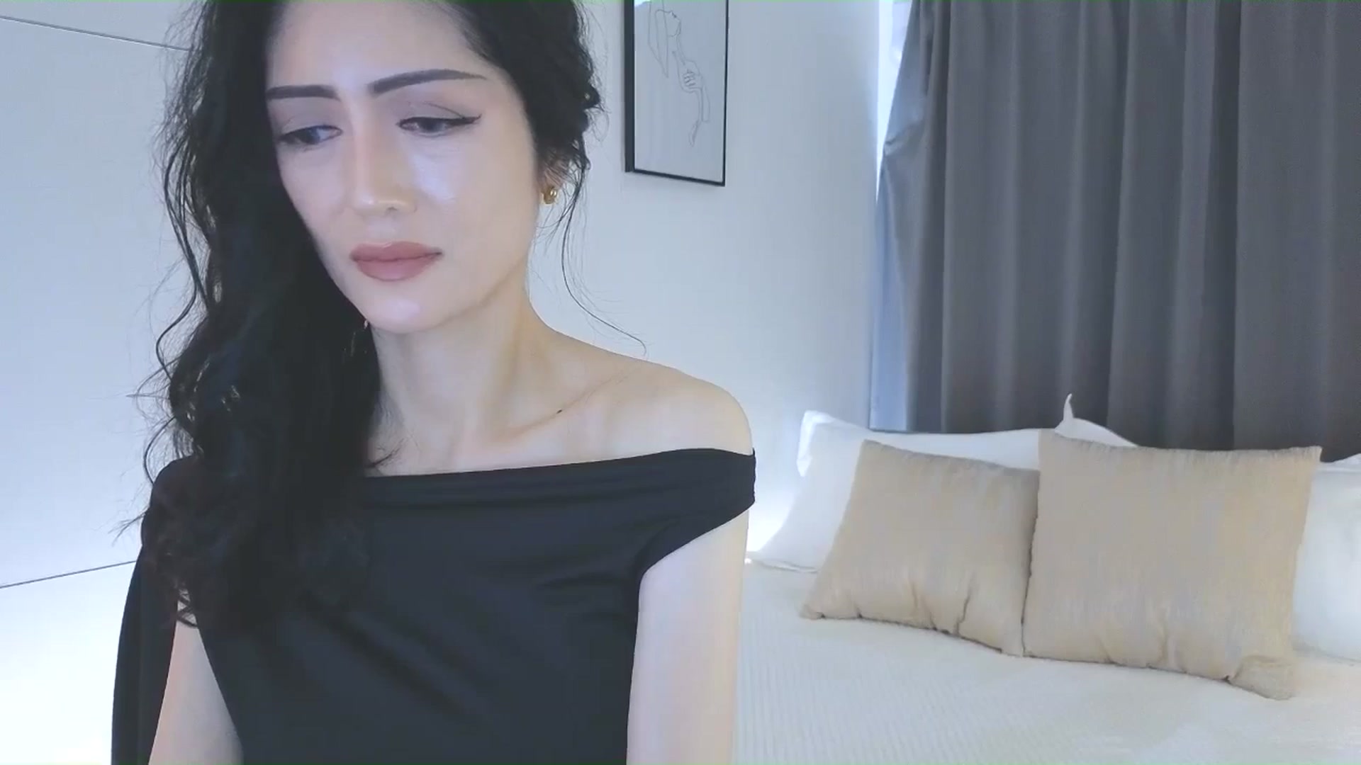 Gallery image thumbnail from Eleah's myfreecams stream on, 12/29/2025, 06:08 image 2 of 20