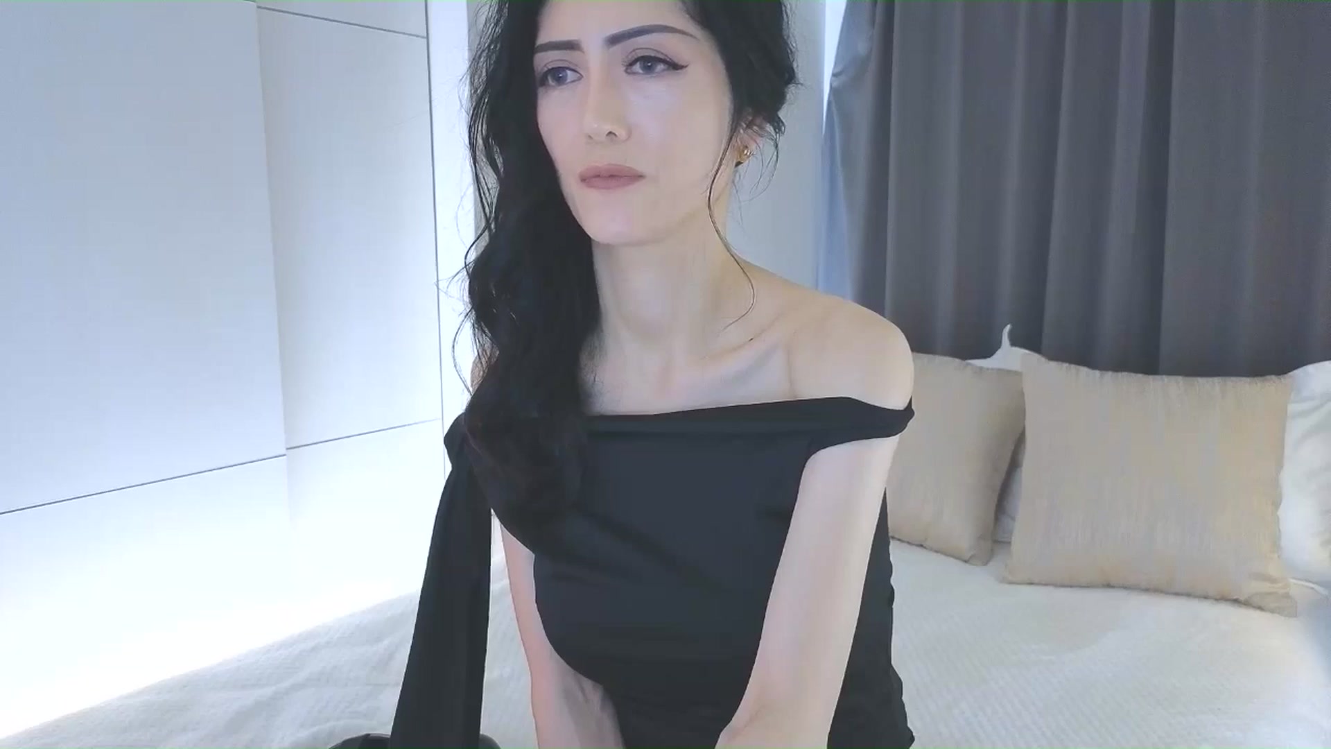 Gallery image thumbnail from Eleah's myfreecams stream on, 12/29/2025, 08:58 image 3 of 20