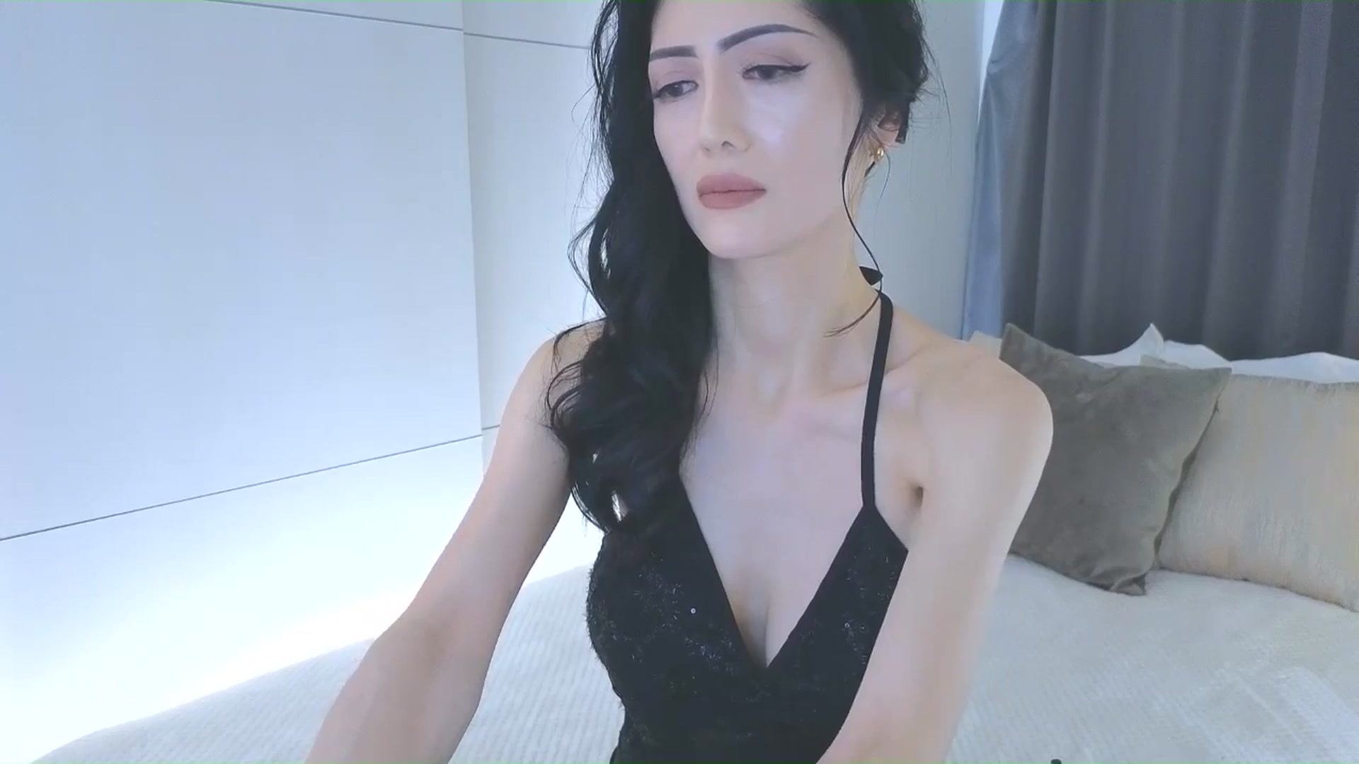 Gallery image thumbnail from Eleah's myfreecams stream on, 02/08/2026, 04:45 image 4 of 20