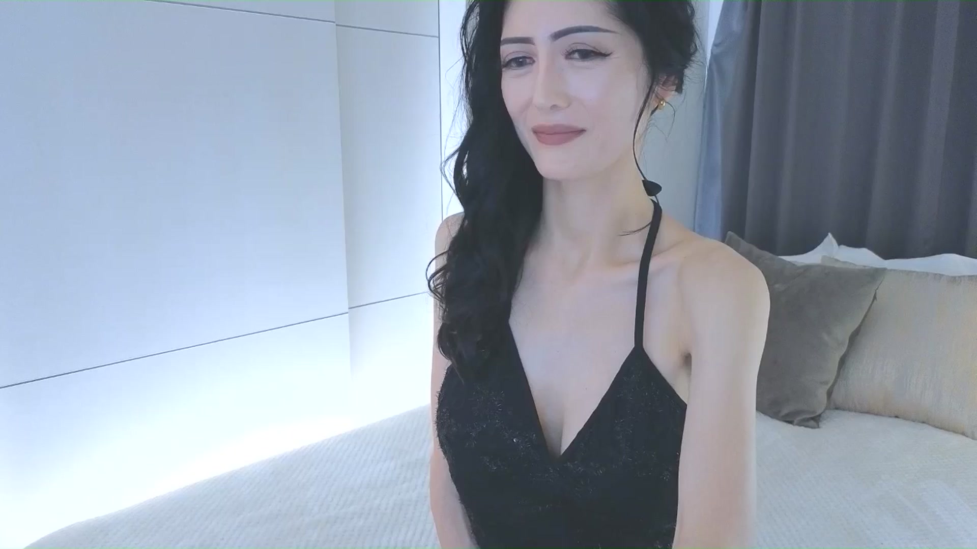 Gallery image thumbnail from Eleah's myfreecams stream on, 02/08/2026, 04:45 image 19 of 20