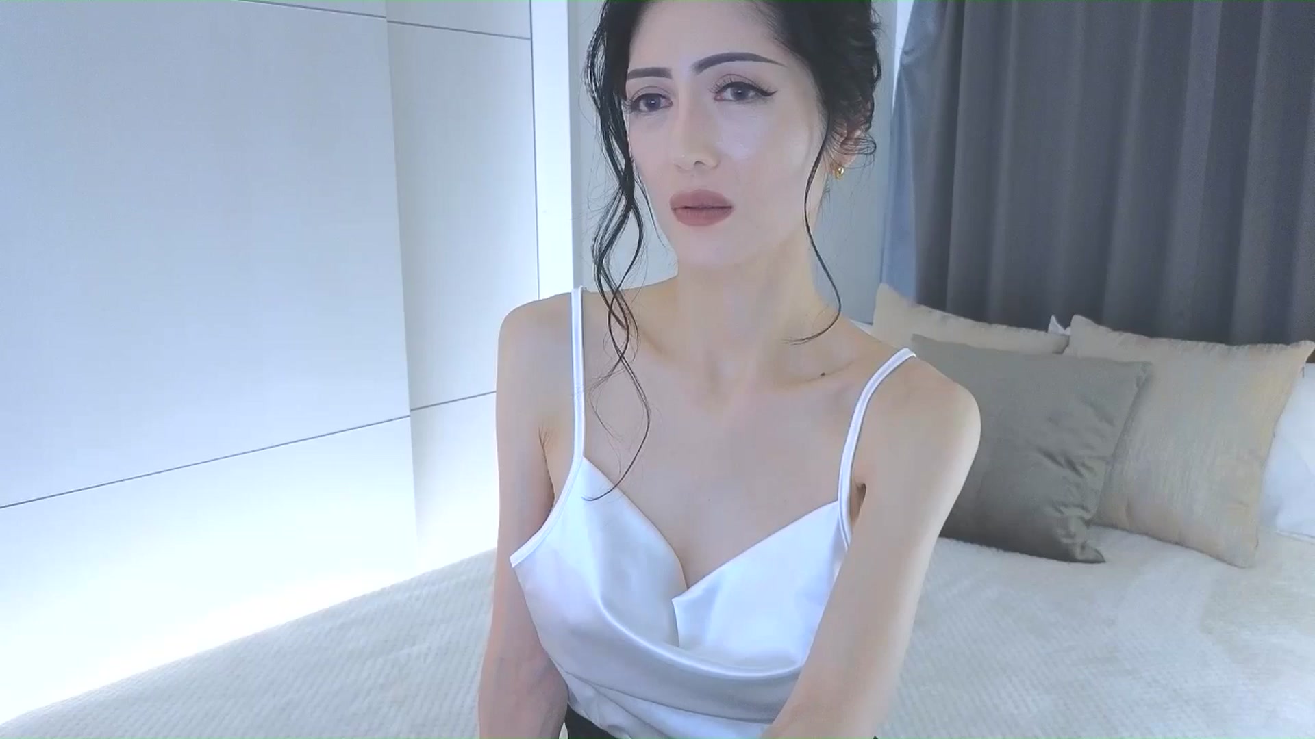 Gallery image thumbnail from Eleah's myfreecams stream on, 02/08/2026, 08:26 image 17 of 20