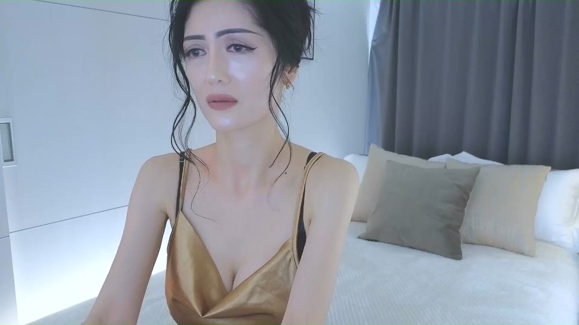 Gallery image thumbnail from Eleah's myfreecams stream on, 02/12/2026, 03:47 image 2 of 20