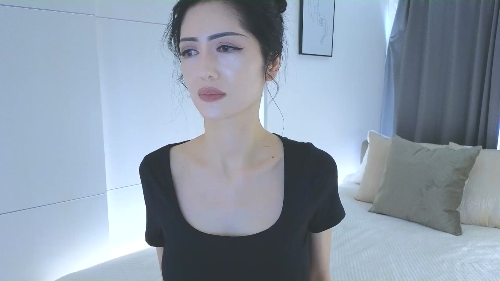 Gallery image thumbnail from Eleah's myfreecams stream on, 02/19/2026, 05:32 image 3 of 20