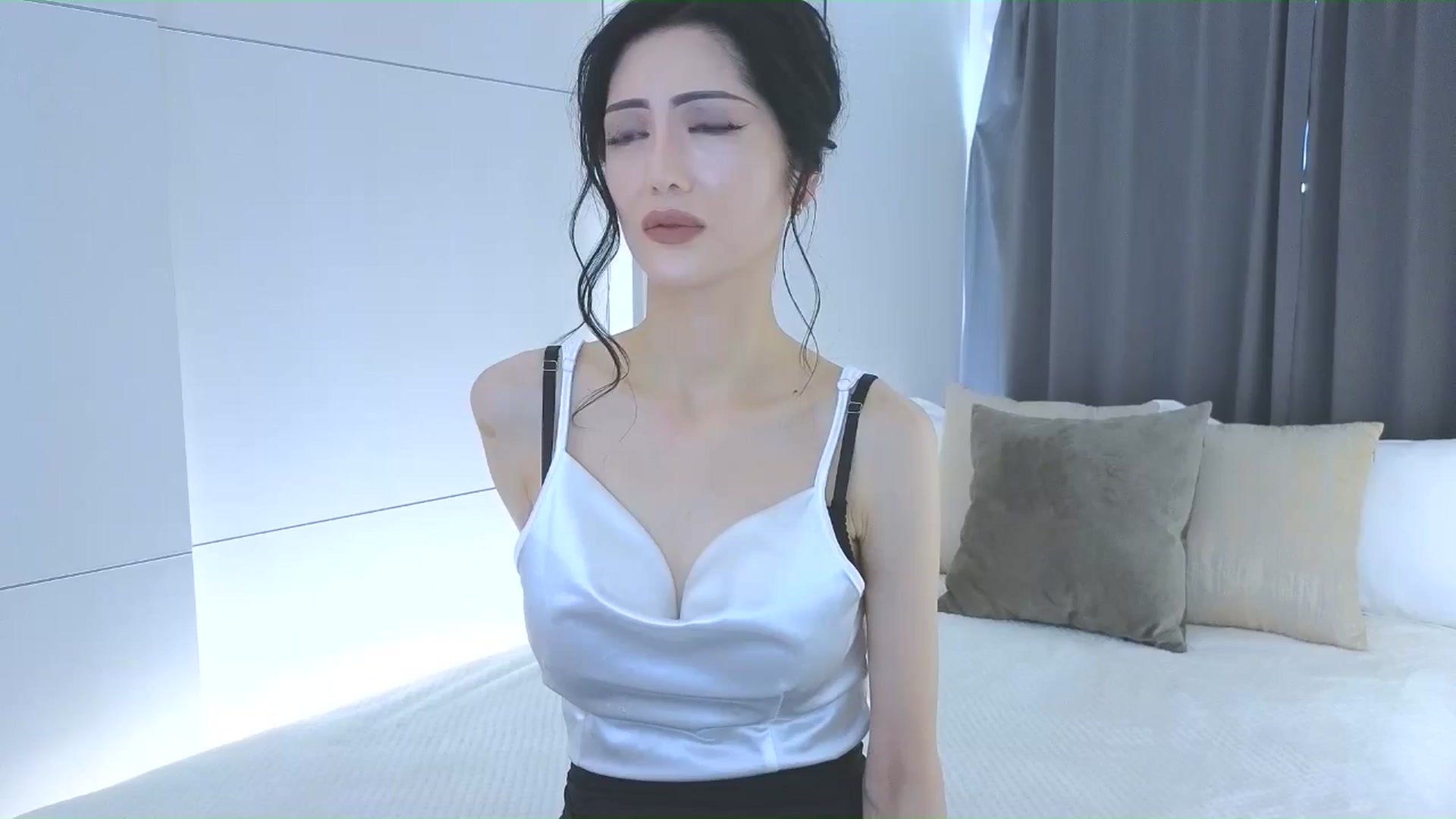 Gallery image thumbnail from Eleah's myfreecams stream on, 02/22/2026, 02:53 image 2 of 20