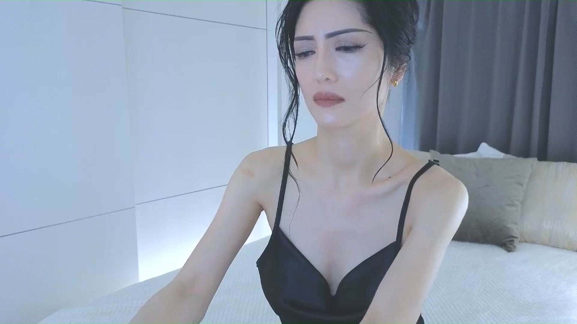 Gallery image thumbnail from Eleah's myfreecams stream on, 02/26/2026, 07:05 image 6 of 20
