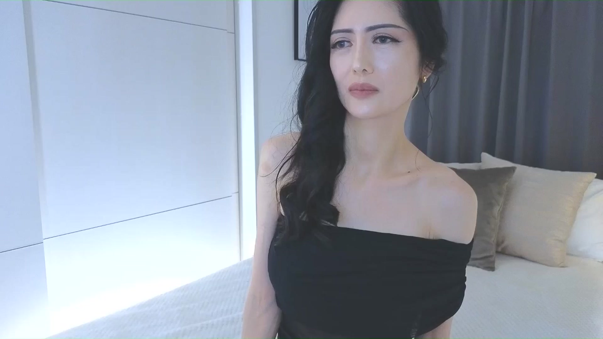 Gallery image thumbnail from Eleah's myfreecams stream on, 03/08/2026, 04:33 image 19 of 20