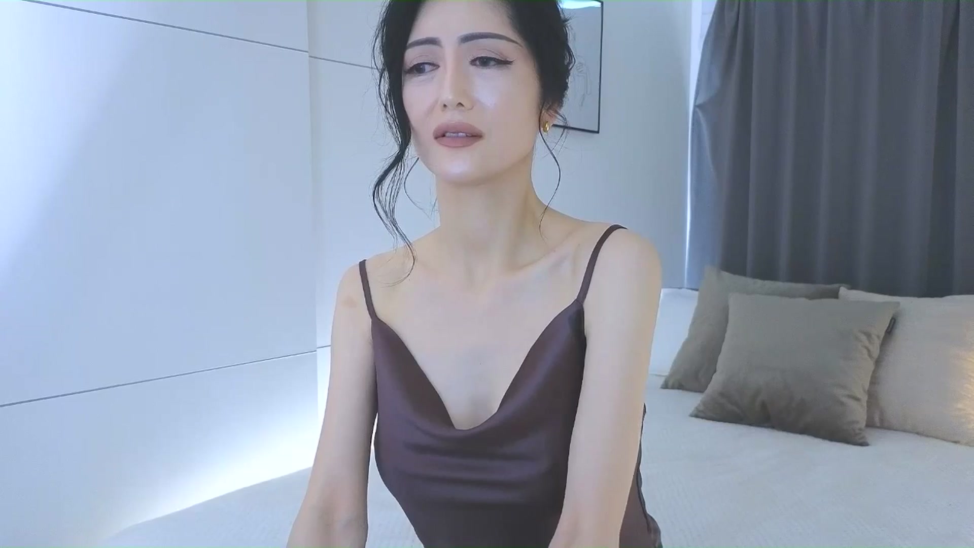 Gallery image thumbnail from Eleah's myfreecams stream on, 03/22/2026, 04:03 image 12 of 20