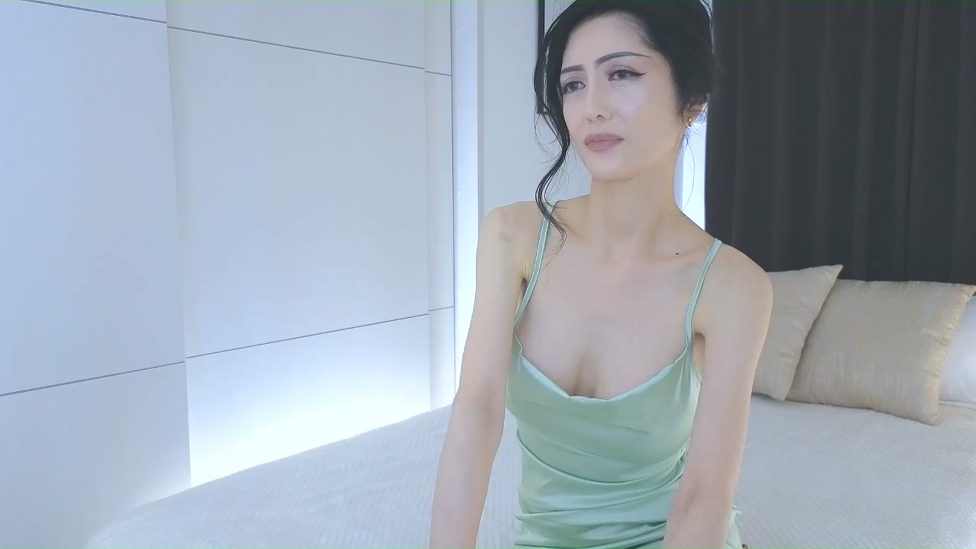 Gallery image thumbnail from Eleah's myfreecams stream on, 04/03/2026, 13:13 image 19 of 20