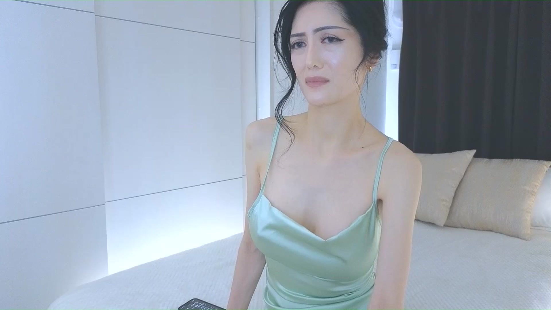 Gallery image thumbnail from Eleah's myfreecams stream on, 04/03/2026, 14:42 image 3 of 20
