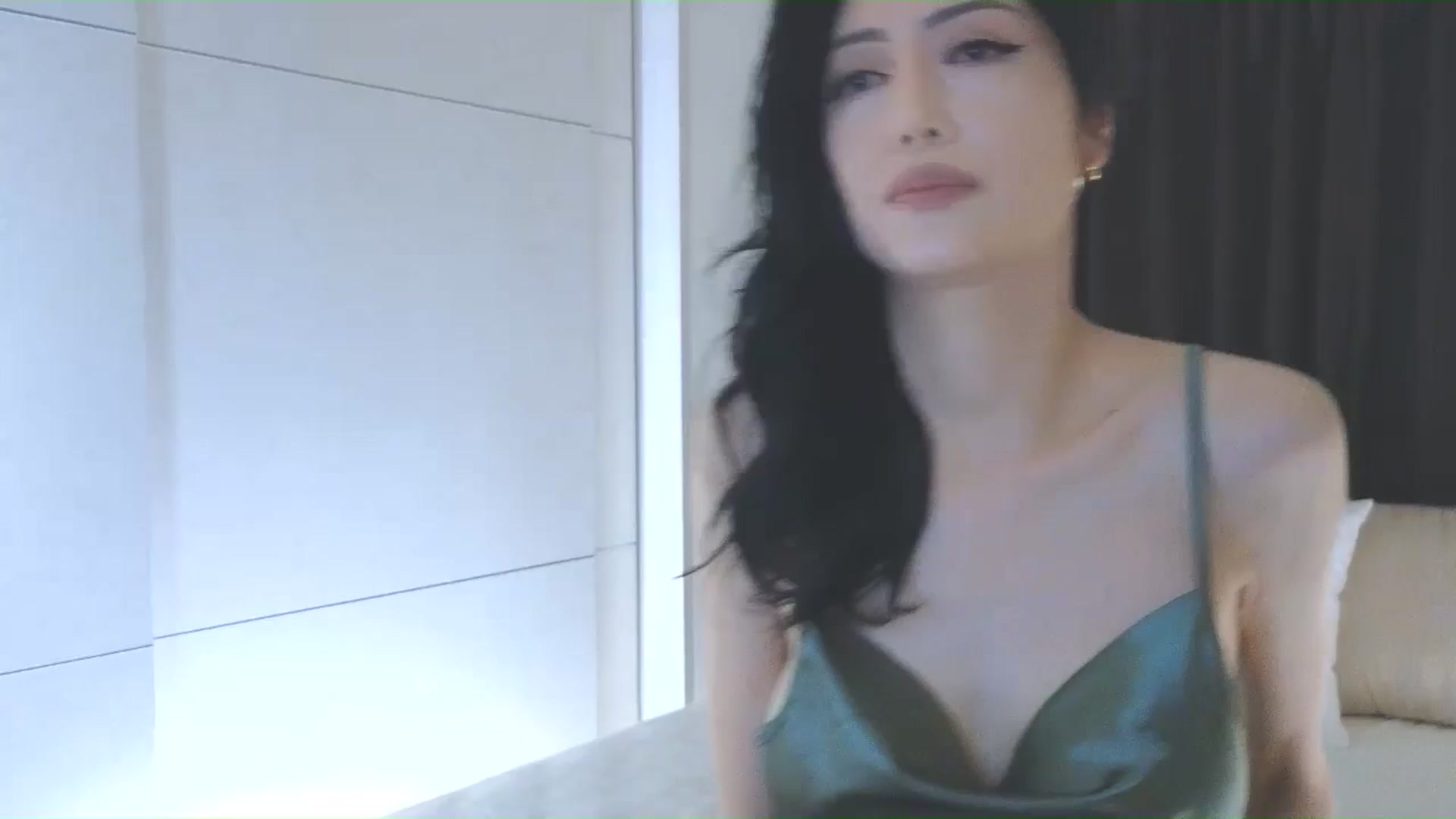 Gallery image thumbnail from Eleah's myfreecams stream on, 04/29/2026, 11:47 image 1 of 20