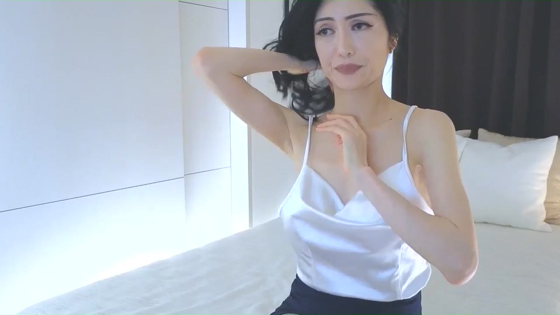 Gallery image thumbnail from Eleah's myfreecams stream on, 05/01/2026, 16:26 image 16 of 20