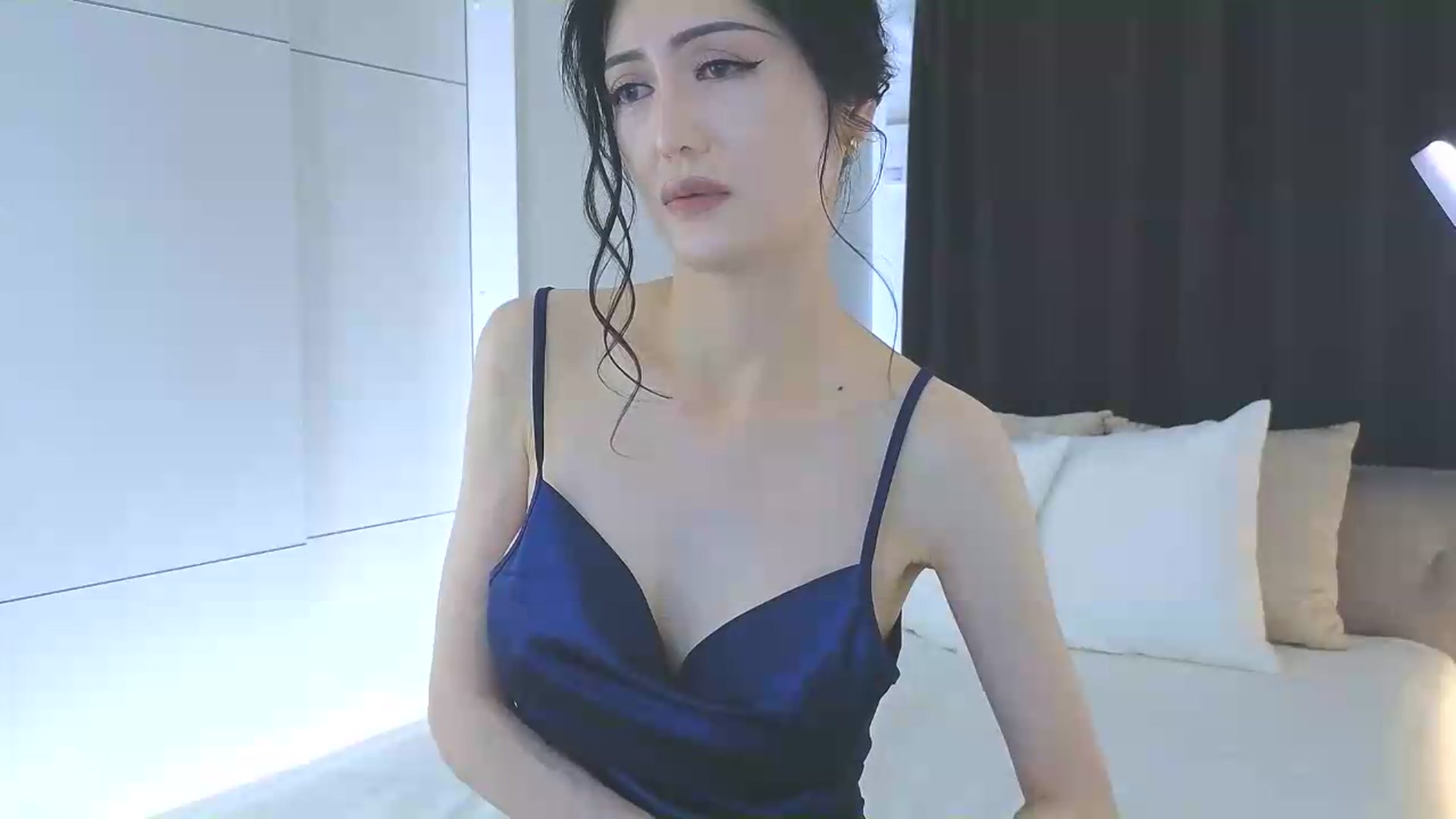 Gallery image thumbnail from Eleah's myfreecams stream on, 05/14/2026, 15:20 image 4 of 20